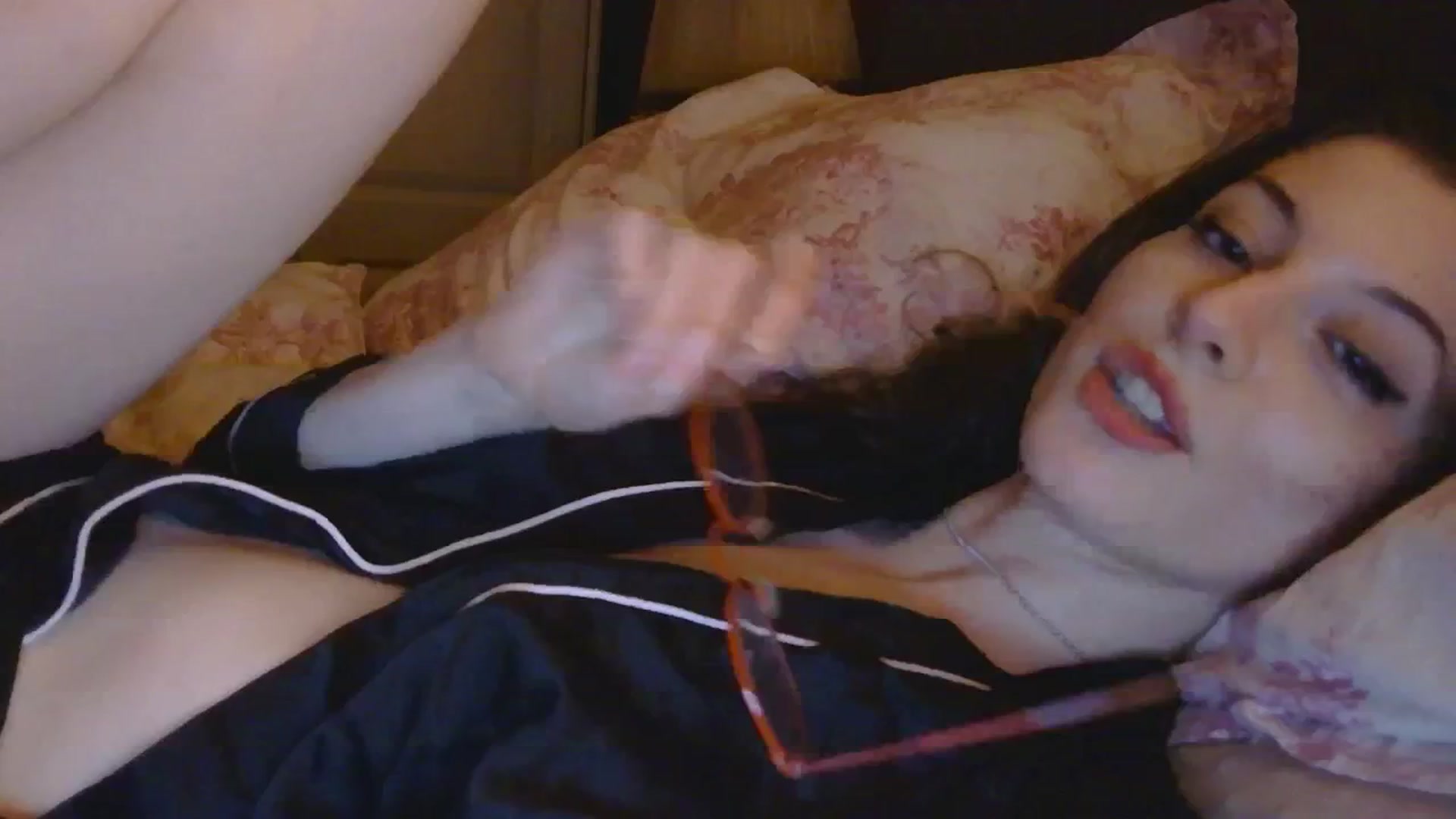 Gallery image thumbnail from sylksiren's myfreecams stream on, 11/13/2024, 24:04 image 17 of 20