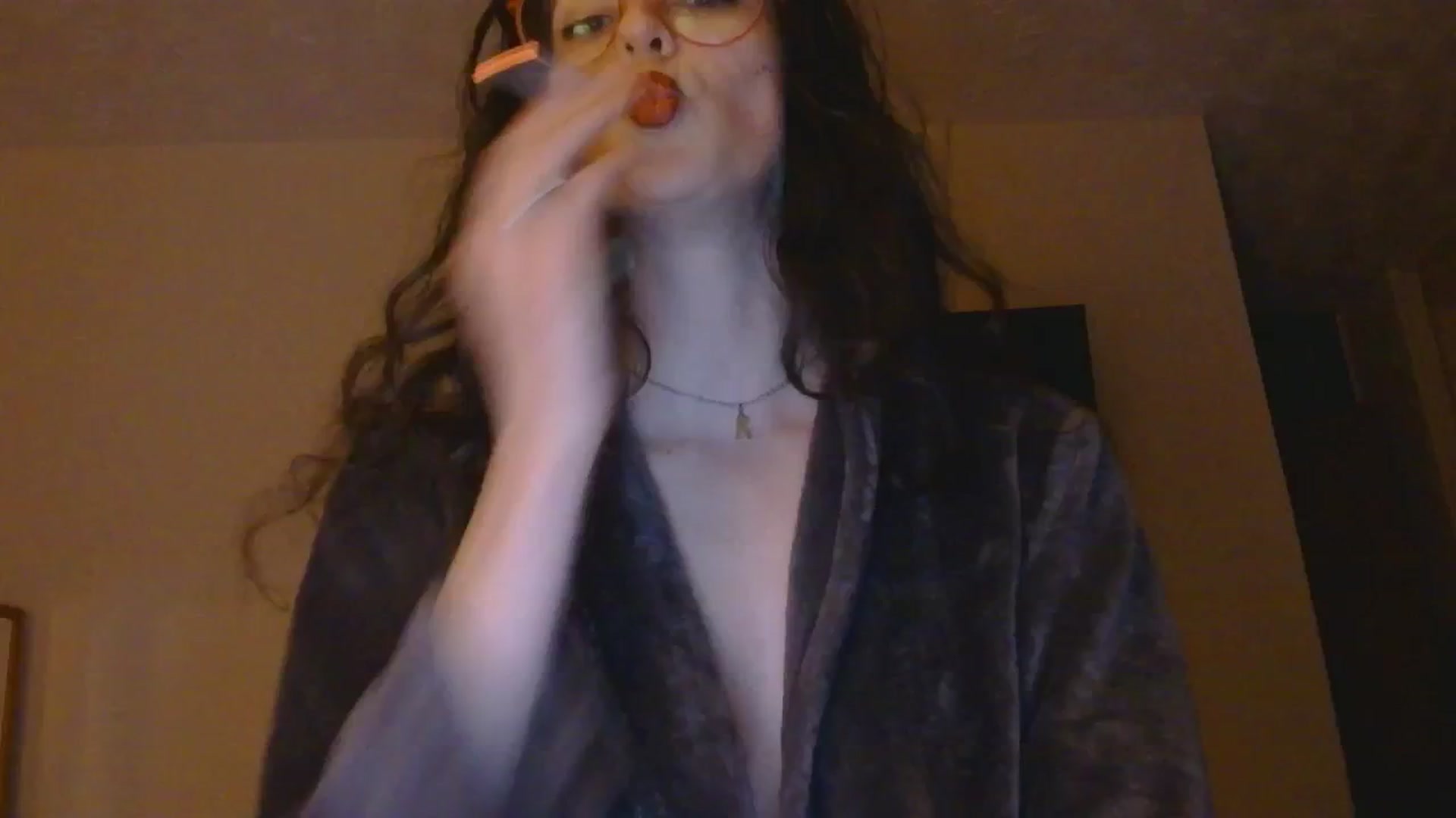 Gallery image thumbnail from sylksiren's myfreecams stream on, 11/14/2024, 19:03 image 7 of 20