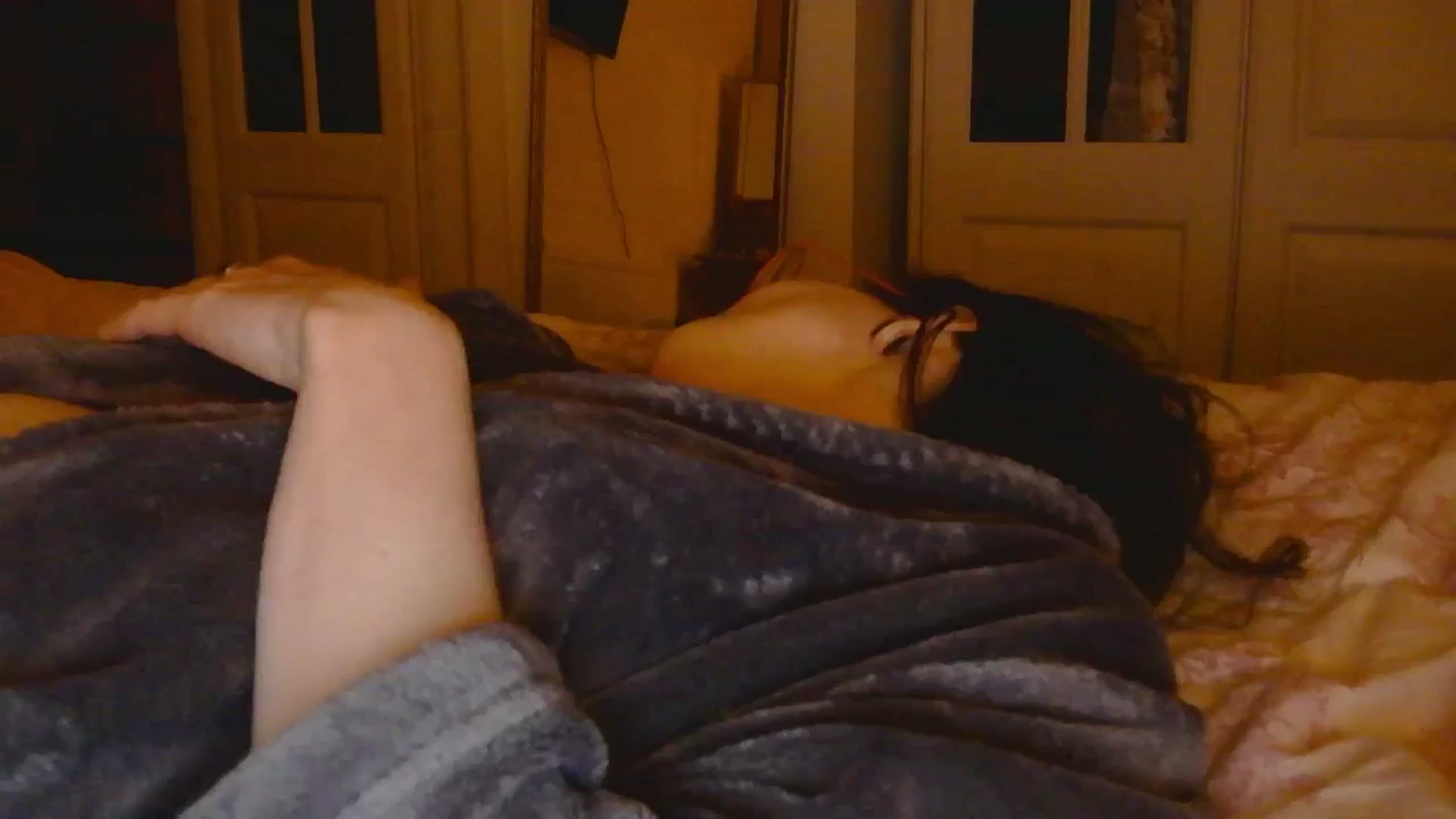 Gallery image thumbnail from sylksiren's myfreecams stream on, 11/14/2024, 19:03 image 10 of 20