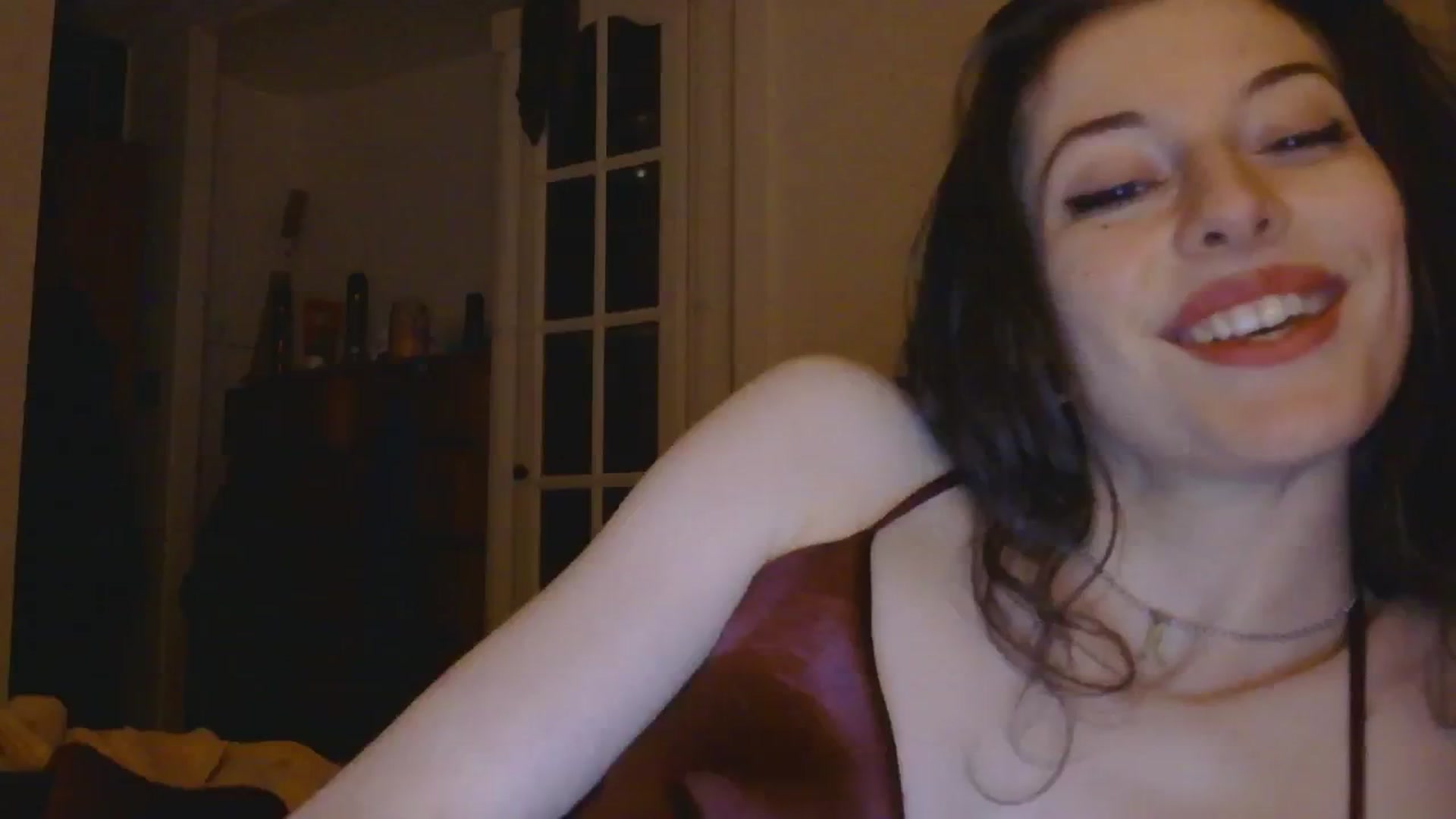 Gallery image thumbnail from sylksiren's myfreecams stream on, 11/14/2024, 21:13 image 8 of 20