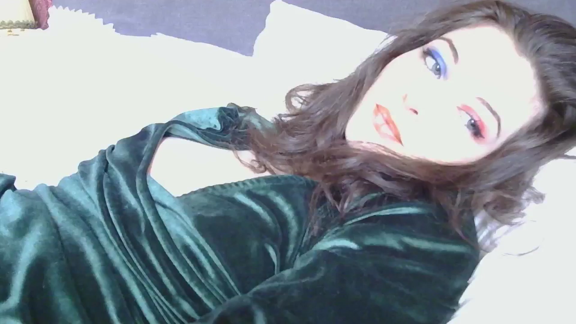 Gallery image thumbnail from sylksiren's myfreecams stream on, 11/20/2024, 13:12 image 19 of 20