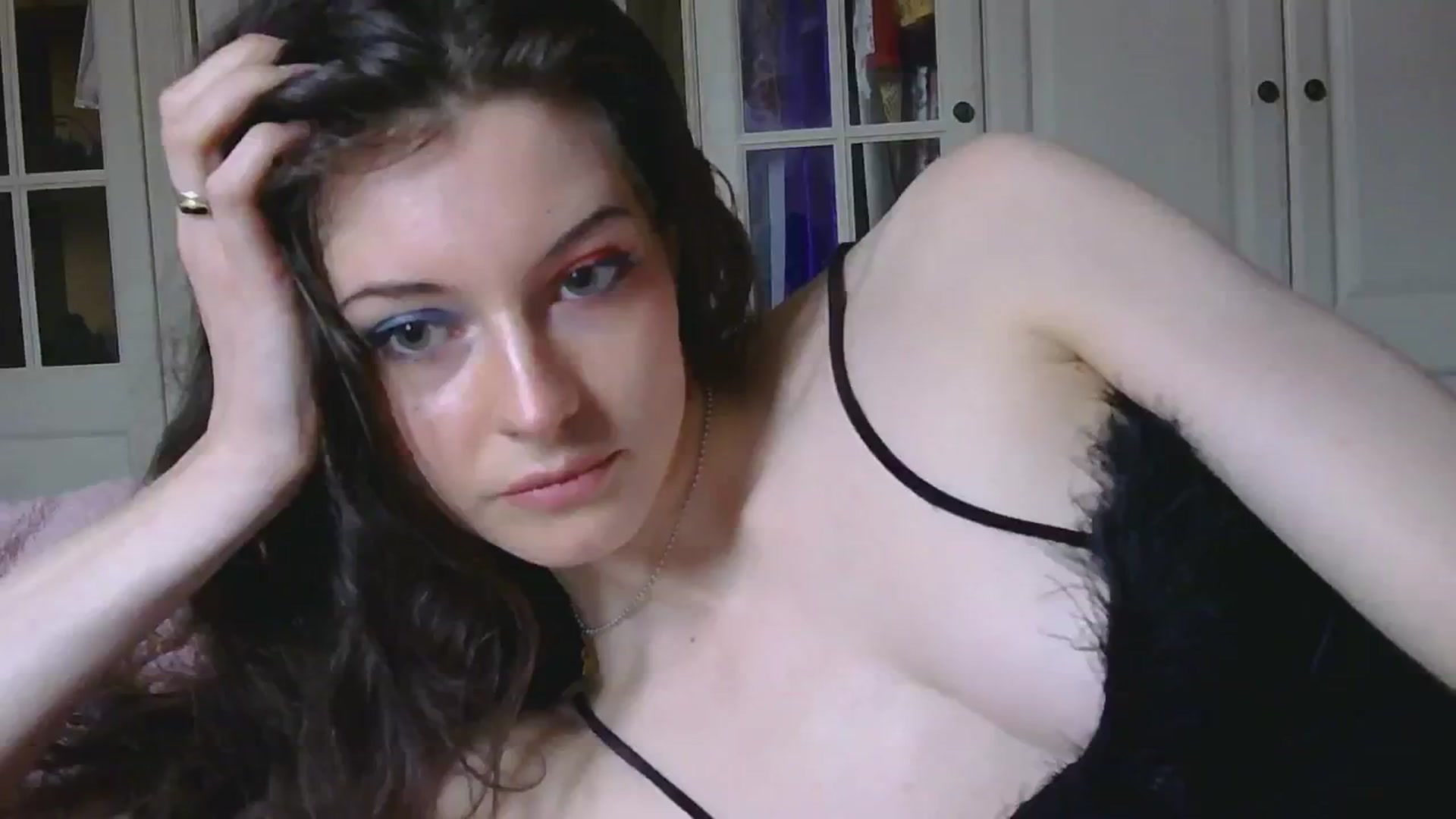 Gallery image thumbnail from sylksiren's myfreecams stream on, 11/28/2024, 13:15 image 8 of 20