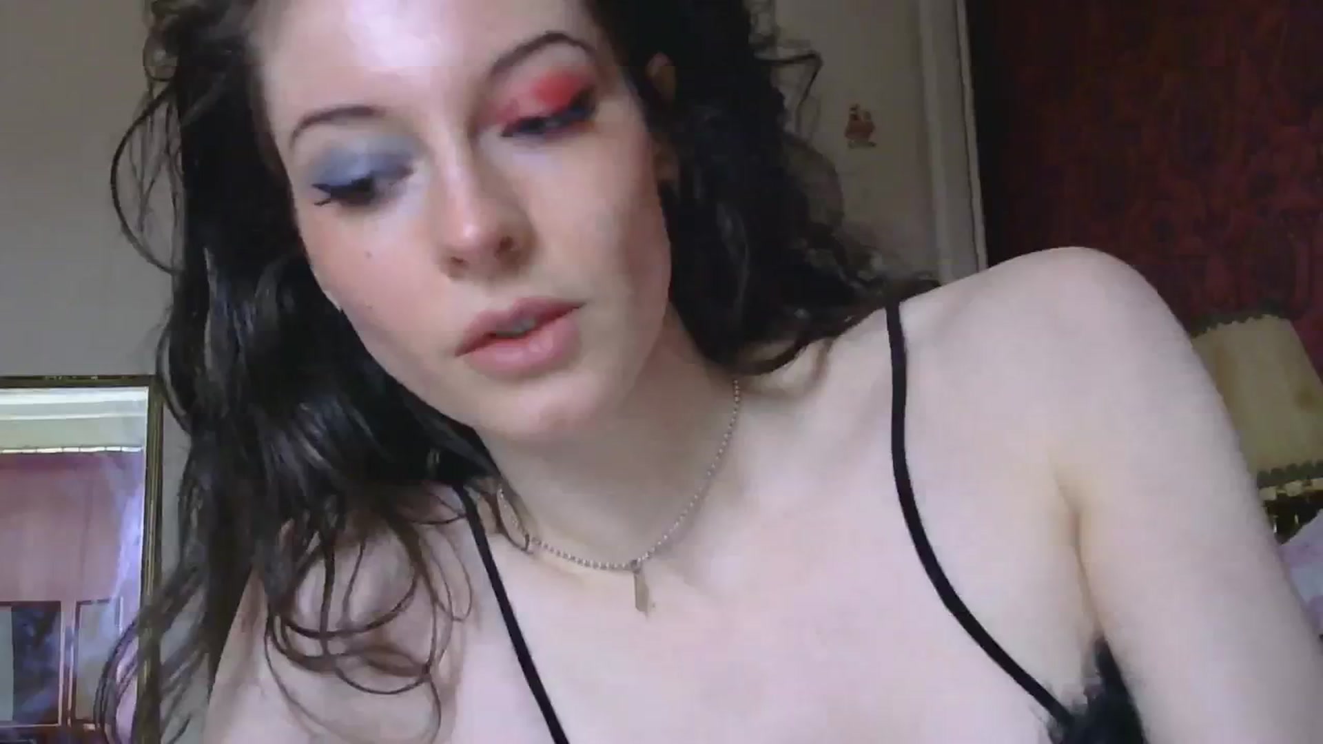 Gallery image thumbnail from sylksiren's myfreecams stream on, 11/28/2024, 13:15 image 2 of 20