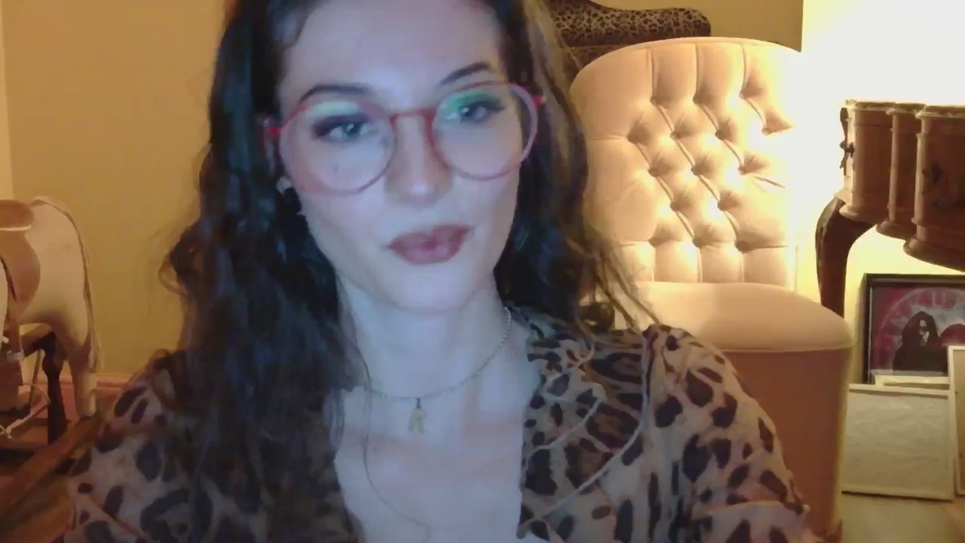 Gallery image thumbnail from sylksiren's myfreecams stream on, 11/29/2024, 23:41 image 4 of 20