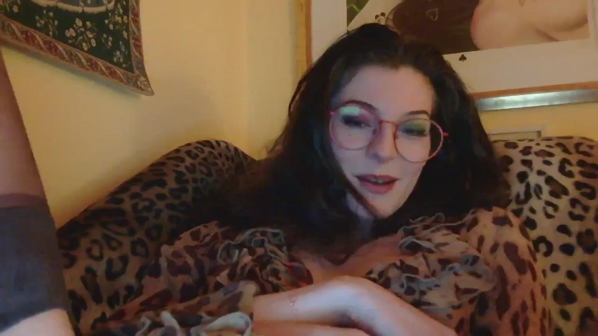 Gallery image thumbnail from sylksiren's myfreecams stream on, 11/29/2024, 23:41 image 18 of 20