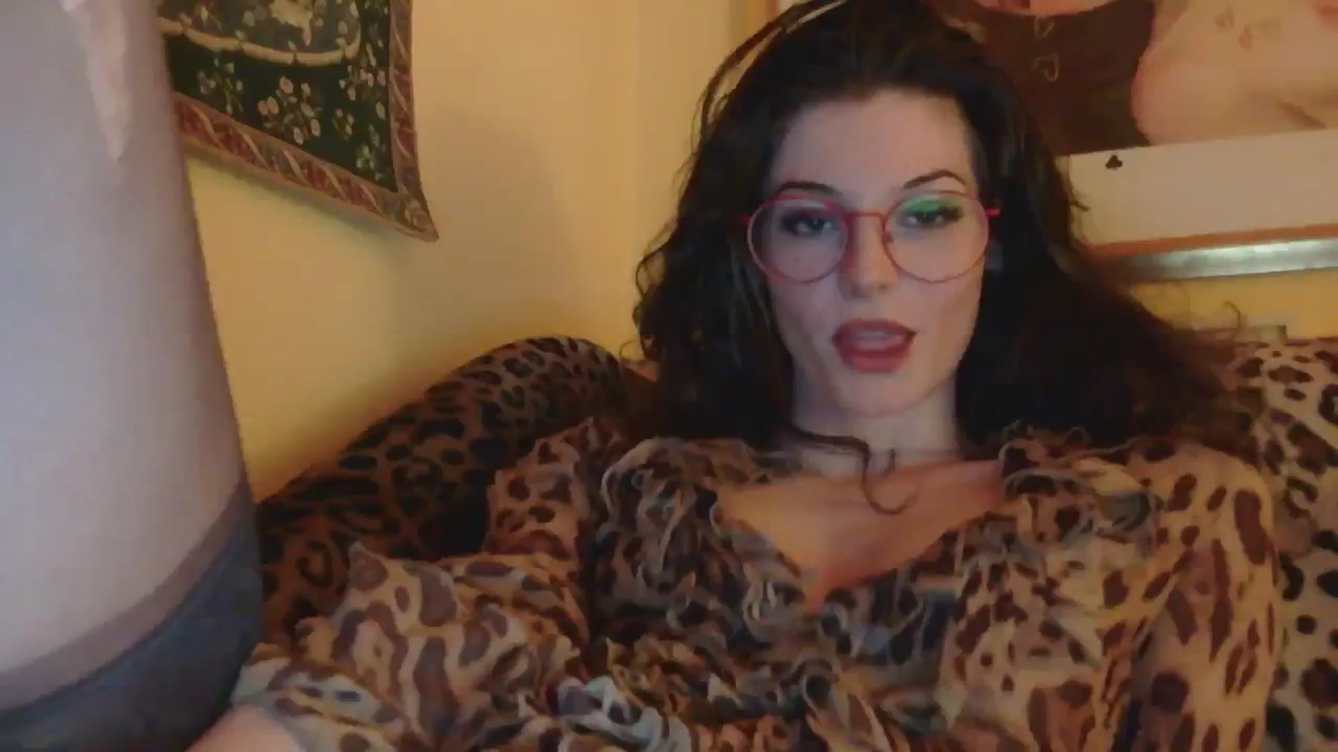 Gallery image thumbnail from sylksiren's myfreecams stream on, 11/29/2024, 23:41 image 16 of 20