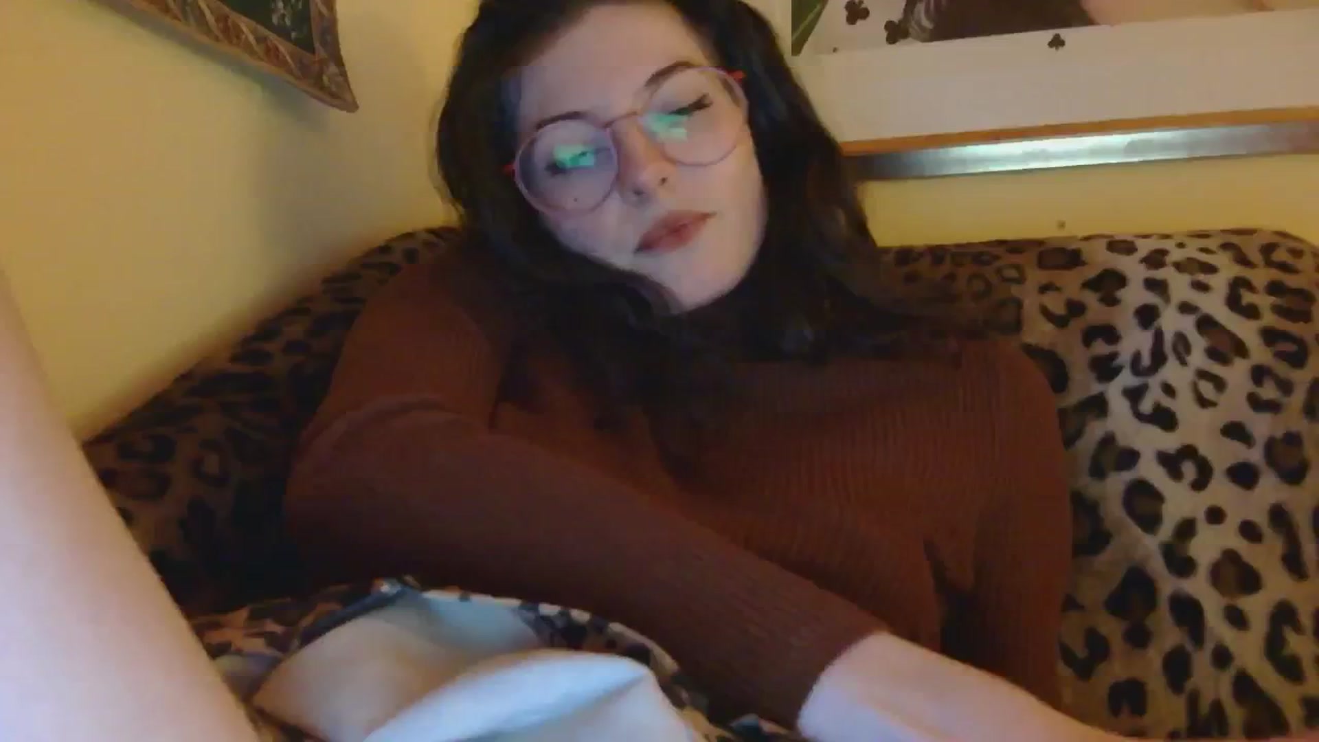 Gallery image thumbnail from sylksiren's myfreecams stream on, 12/04/2024, 16:11 image 19 of 20