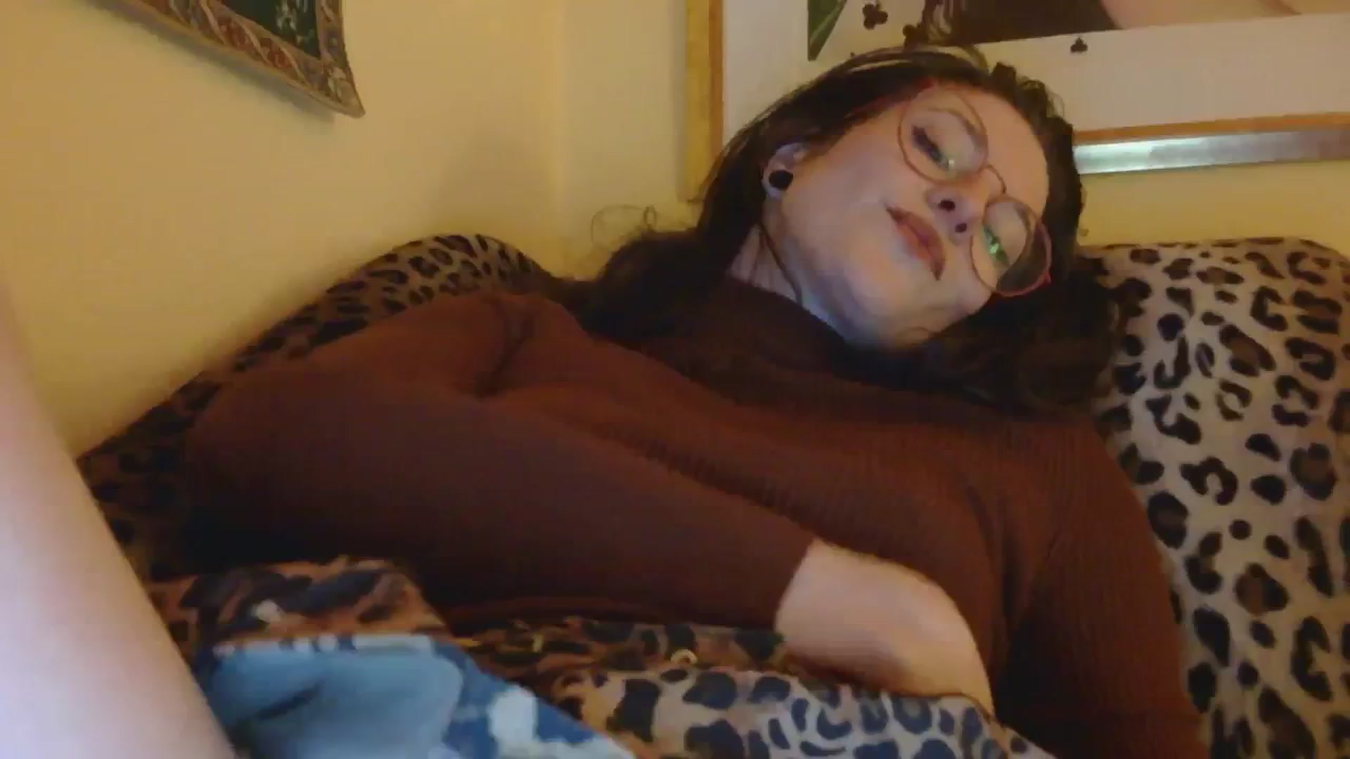 Gallery image thumbnail from sylksiren's myfreecams stream on, 12/04/2024, 16:11 image 20 of 20