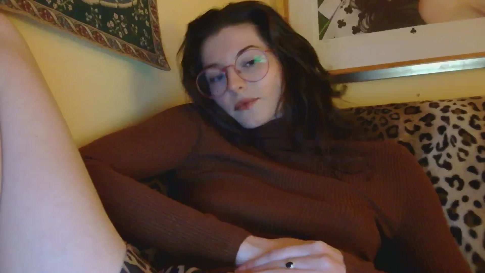 Gallery image thumbnail from sylksiren's myfreecams stream on, 12/04/2024, 18:04 image 5 of 20