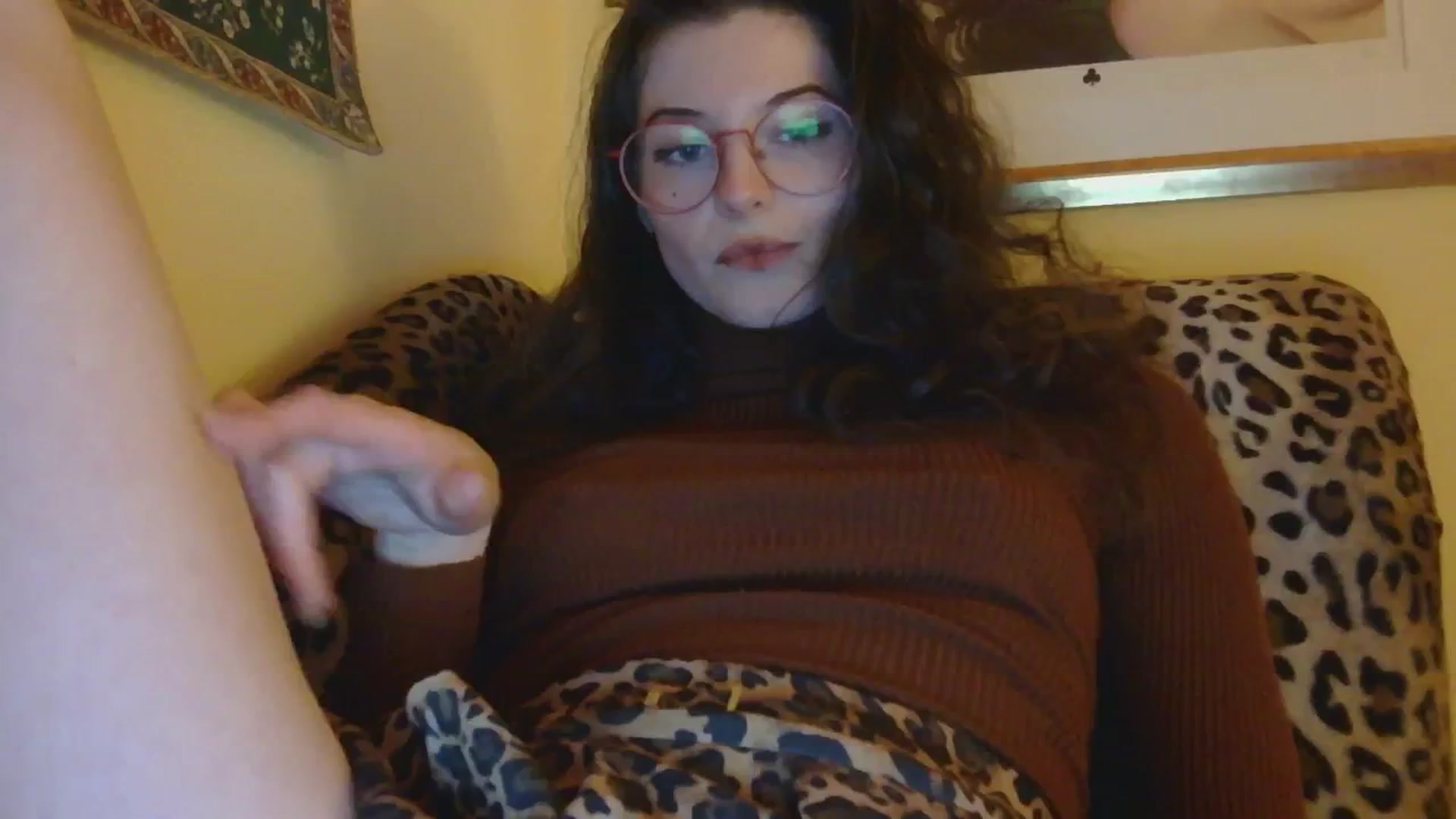 Gallery image thumbnail from sylksiren's myfreecams stream on, 12/04/2024, 18:04 image 20 of 20