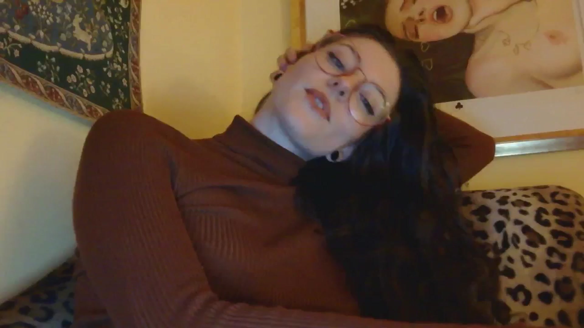 Gallery image thumbnail from sylksiren's myfreecams stream on, 12/04/2024, 18:04 image 7 of 20