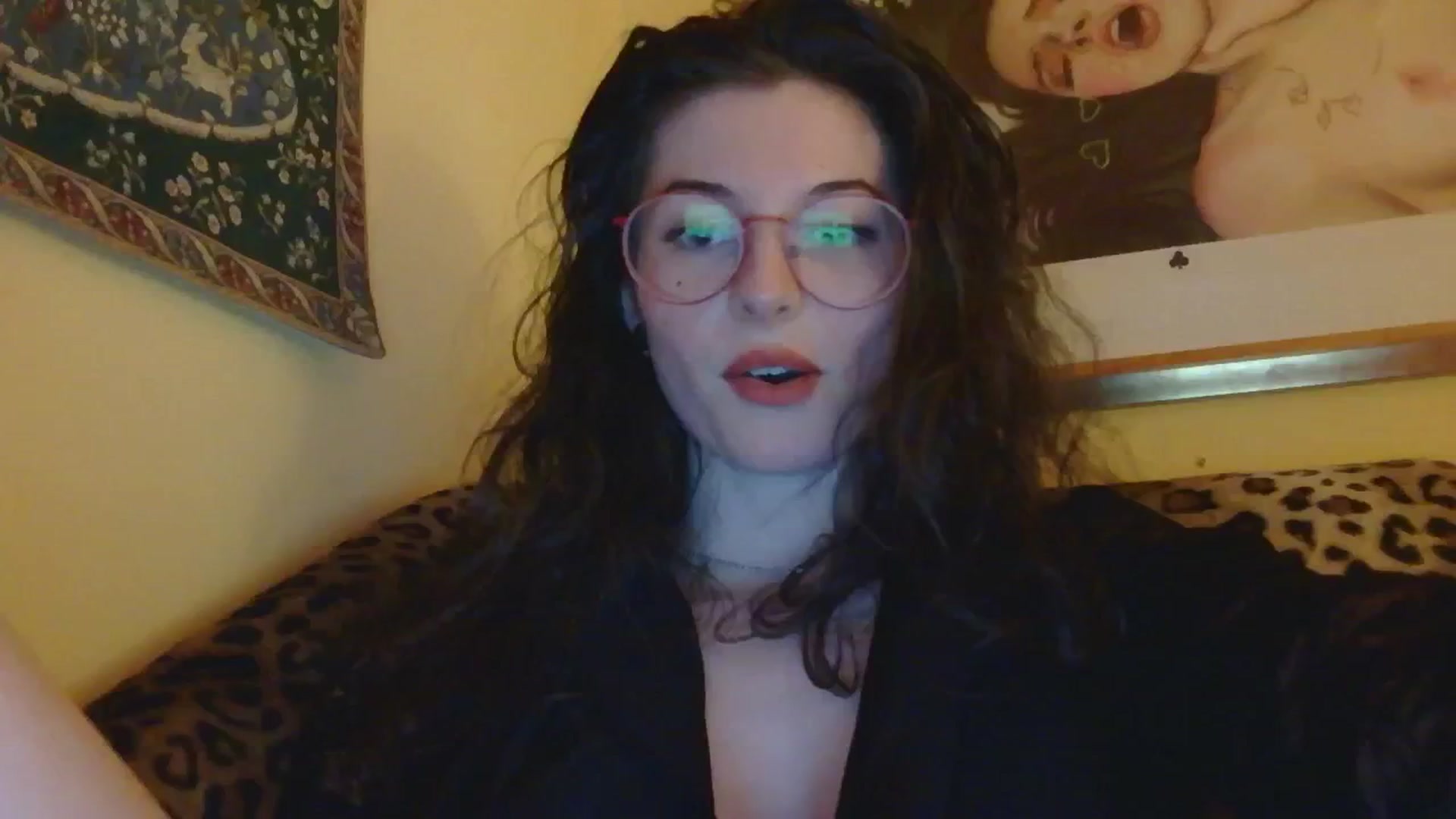 Gallery image thumbnail from sylksiren's myfreecams stream on, 12/06/2024, 23:28 image 19 of 20