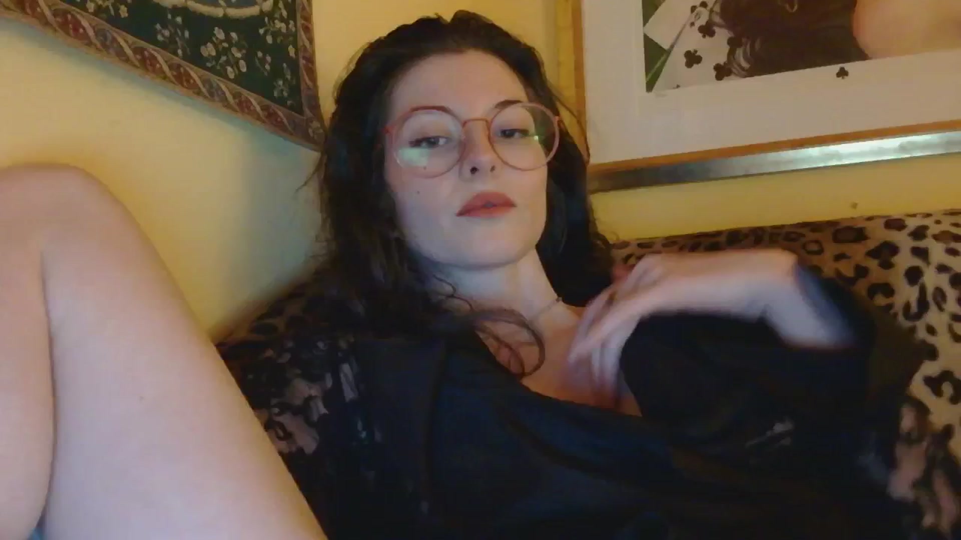 Gallery image thumbnail from sylksiren's myfreecams stream on, 12/06/2024, 23:28 image 6 of 20