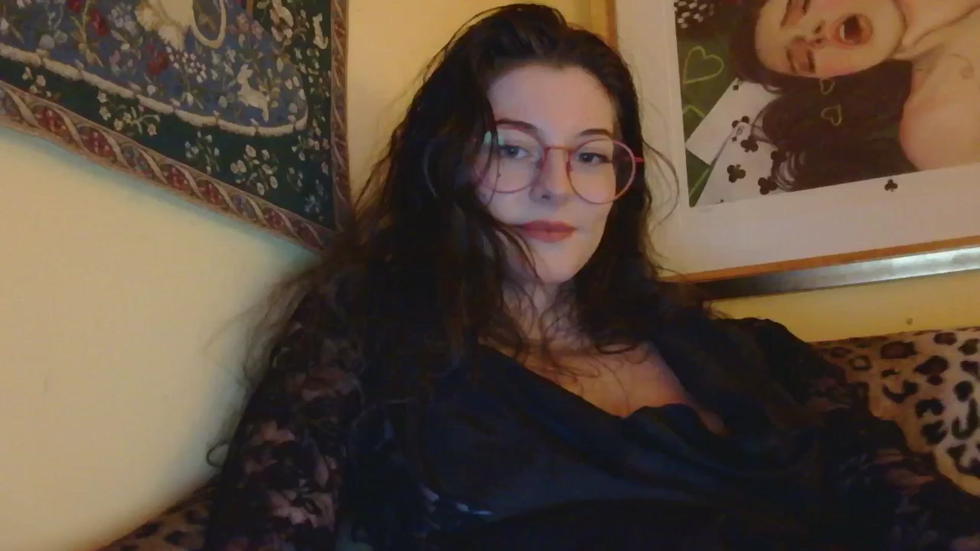 Gallery image thumbnail from sylksiren's myfreecams stream on, 12/06/2024, 23:28 image 9 of 20