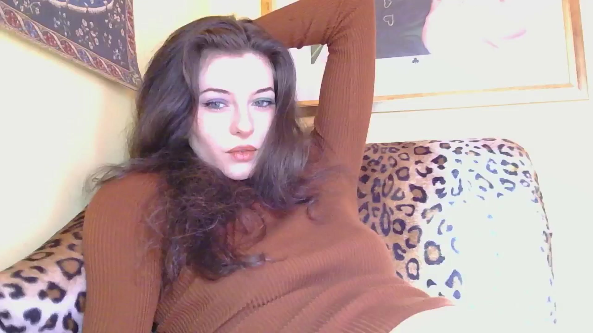 Gallery image thumbnail from sylksiren's myfreecams stream on, 12/11/2024, 12:35 image 7 of 20