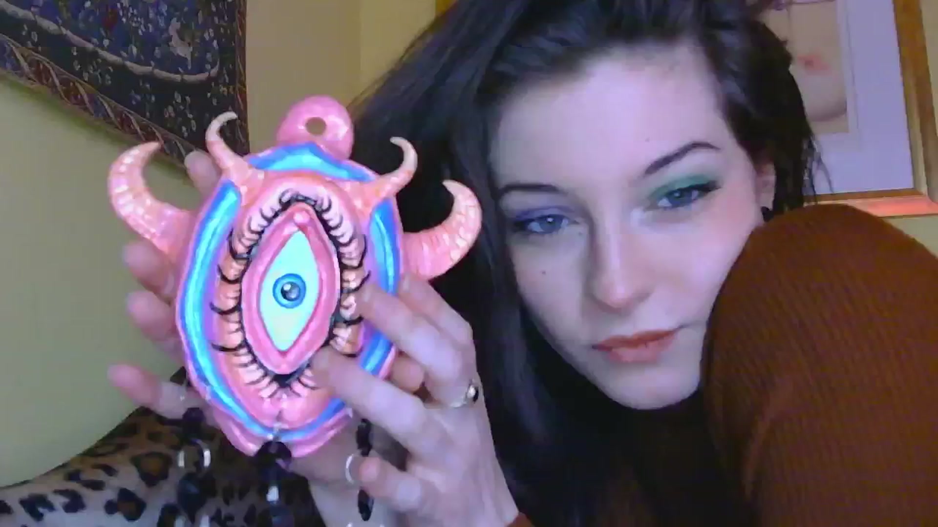 Gallery image thumbnail from sylksiren's myfreecams stream on, 12/11/2024, 12:35 image 11 of 20
