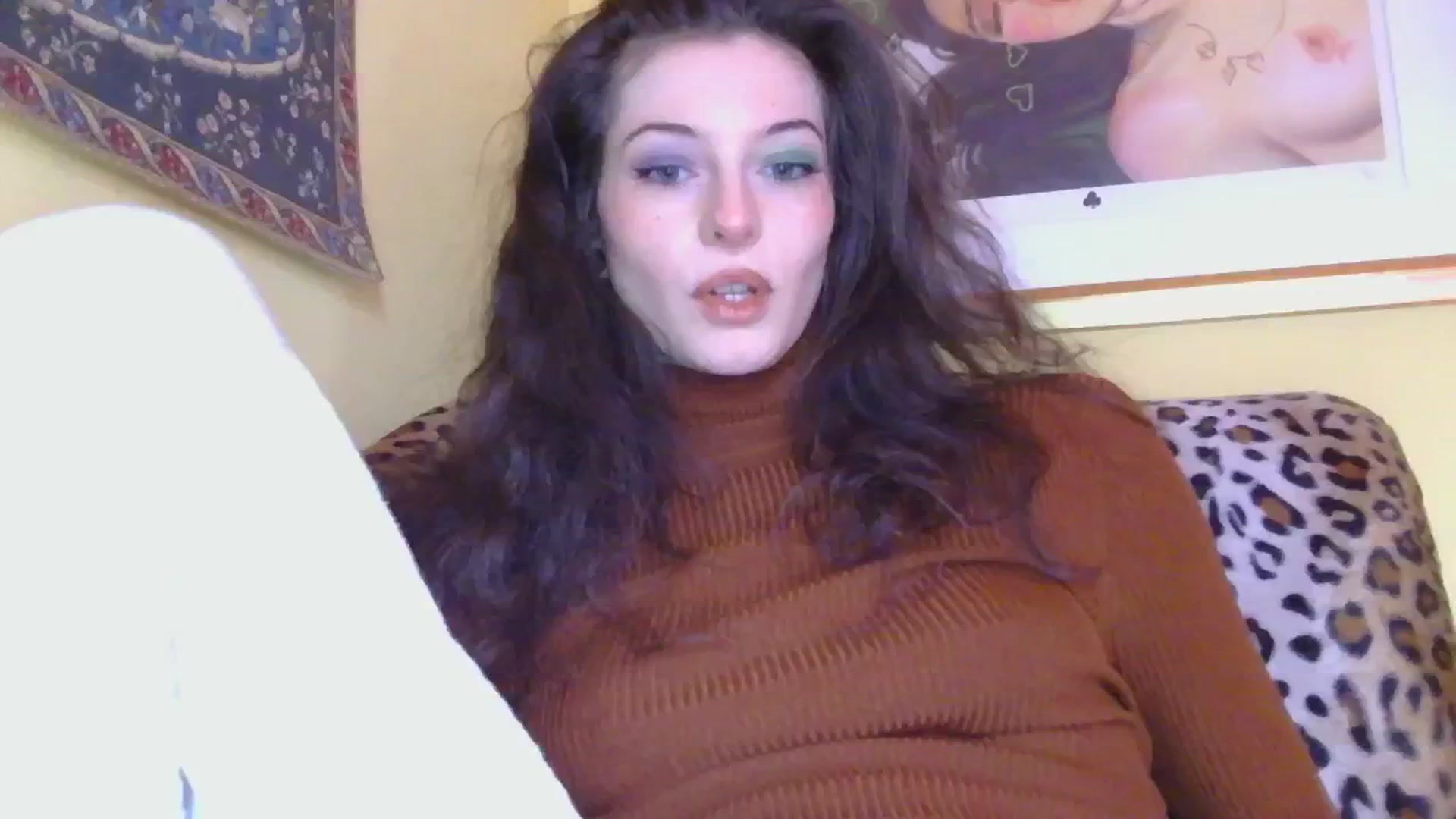 Gallery image thumbnail from sylksiren's myfreecams stream on, 12/11/2024, 12:35 image 14 of 20