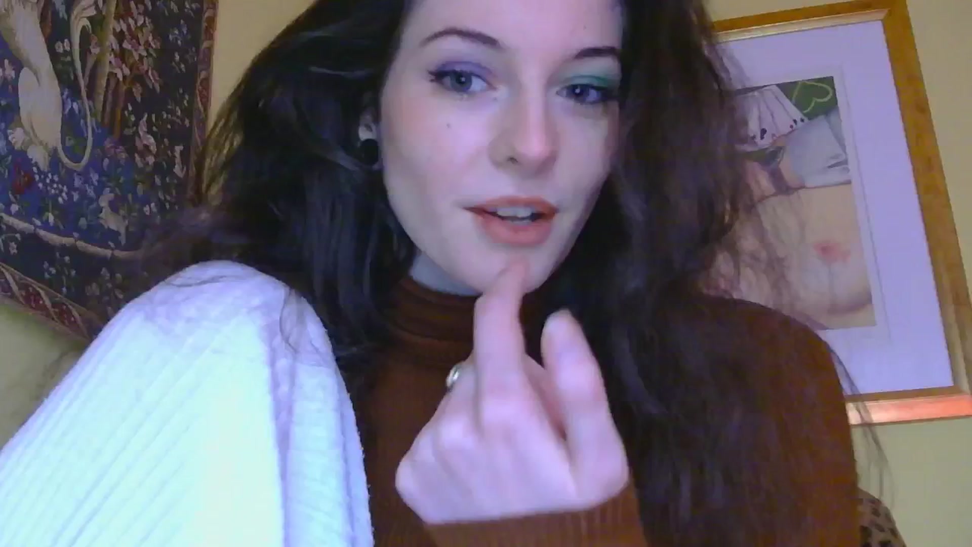 Gallery image thumbnail from sylksiren's myfreecams stream on, 12/11/2024, 13:50 image 19 of 20