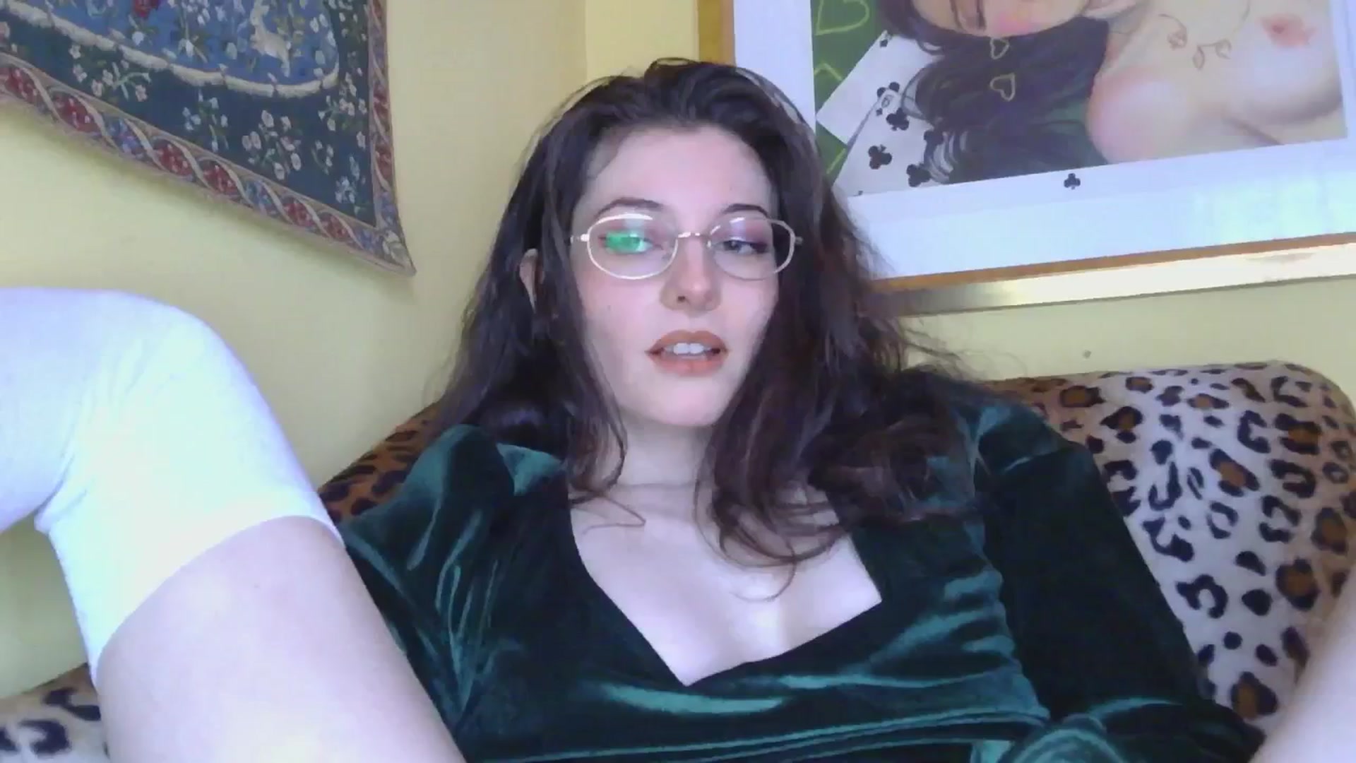 Gallery image thumbnail from sylksiren's myfreecams stream on, 12/13/2024, 13:19 image 19 of 20