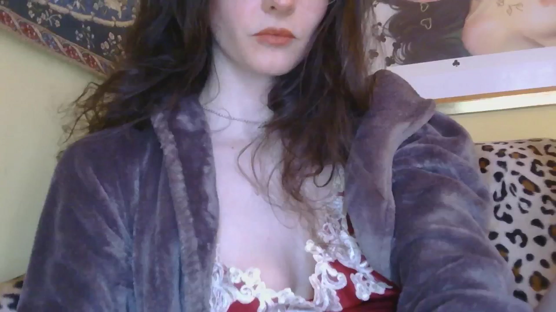 Gallery image thumbnail from sylksiren's myfreecams stream on, 12/17/2024, 15:58 image 5 of 20