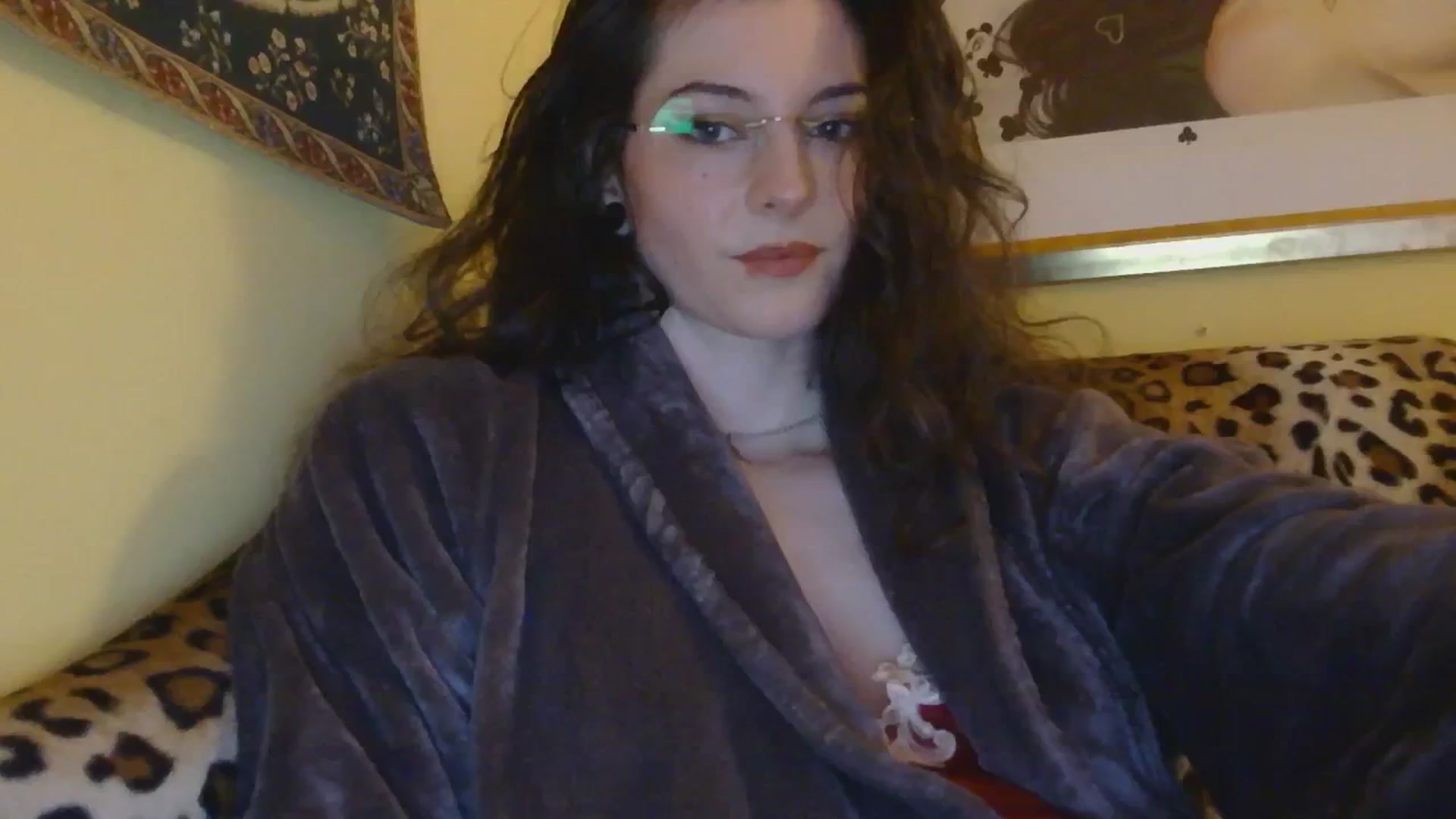 Gallery image thumbnail from sylksiren's myfreecams stream on, 12/17/2024, 15:58 image 20 of 20