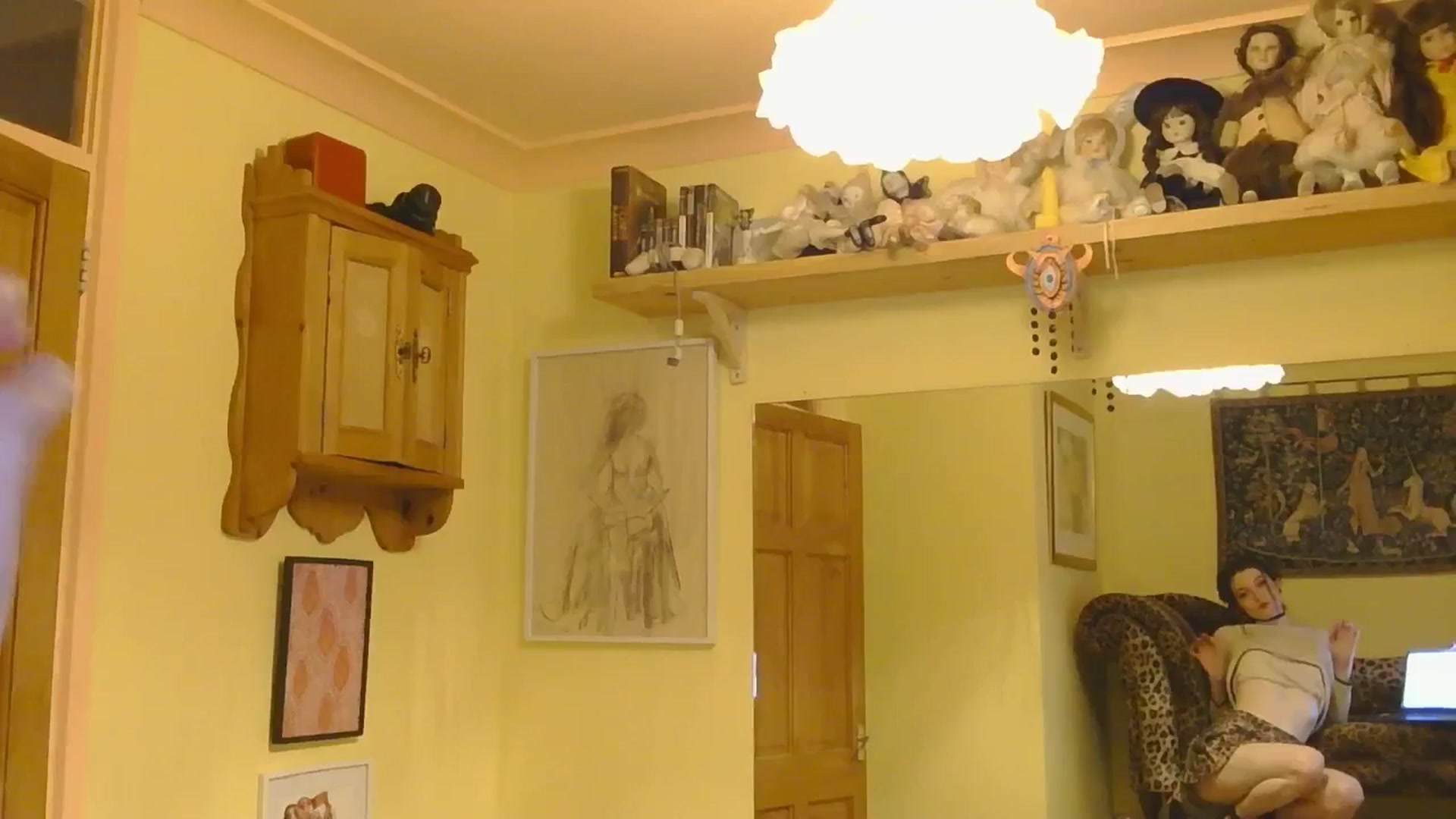 Gallery image thumbnail from sylksiren's myfreecams stream on, 12/18/2024, 16:47 image 13 of 20