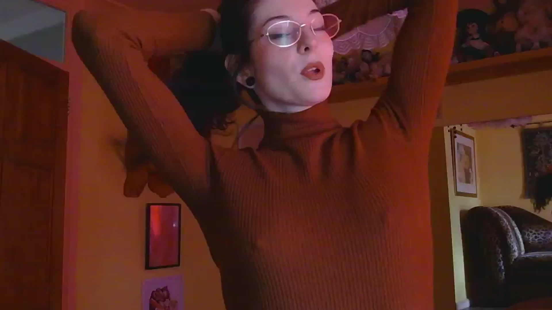 Gallery image thumbnail from sylksiren's myfreecams stream on, 01/17/2025, 12:57 image 5 of 20