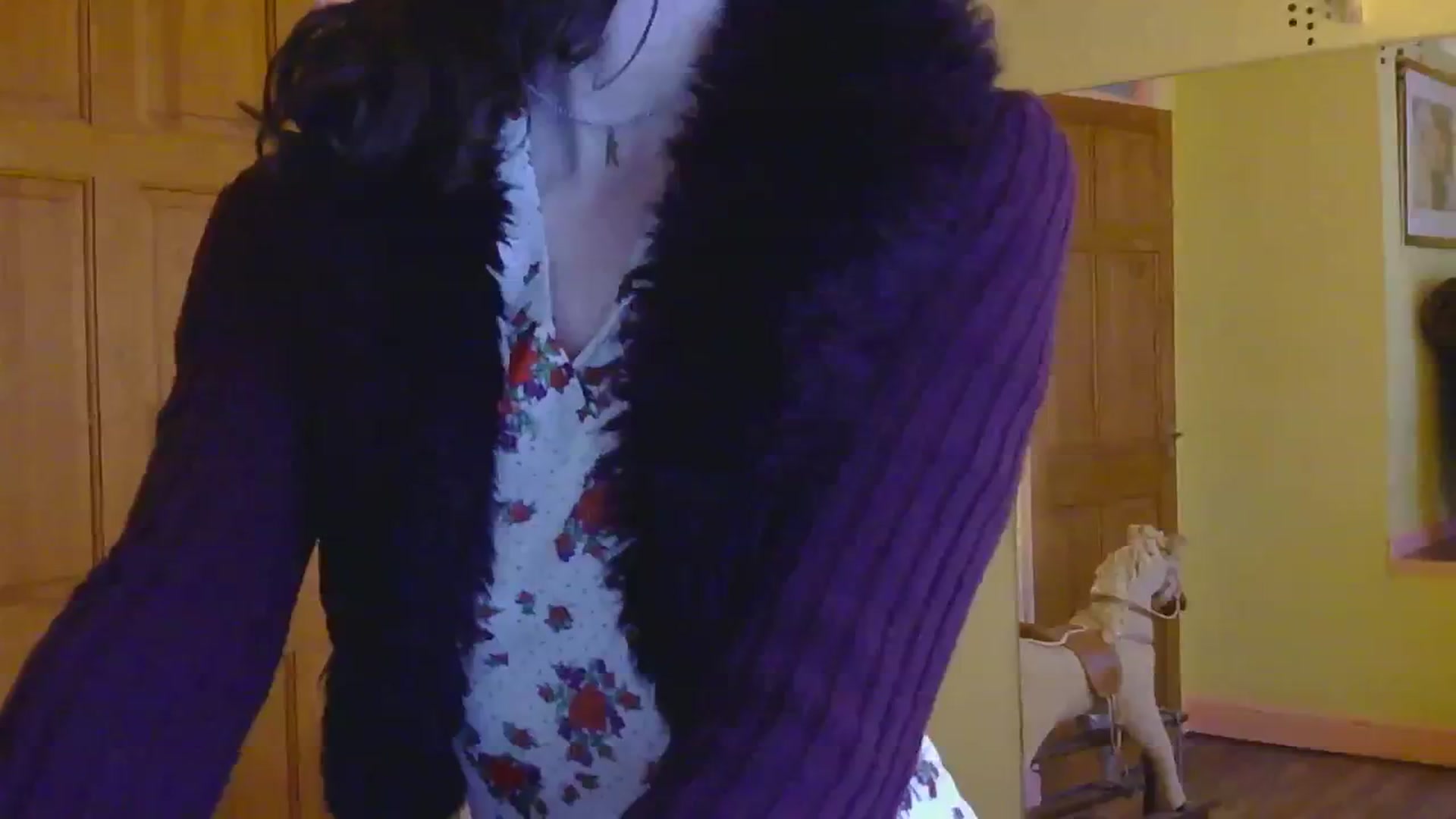 Gallery image thumbnail from sylksiren's myfreecams stream on, 02/11/2025, 15:20 image 6 of 20