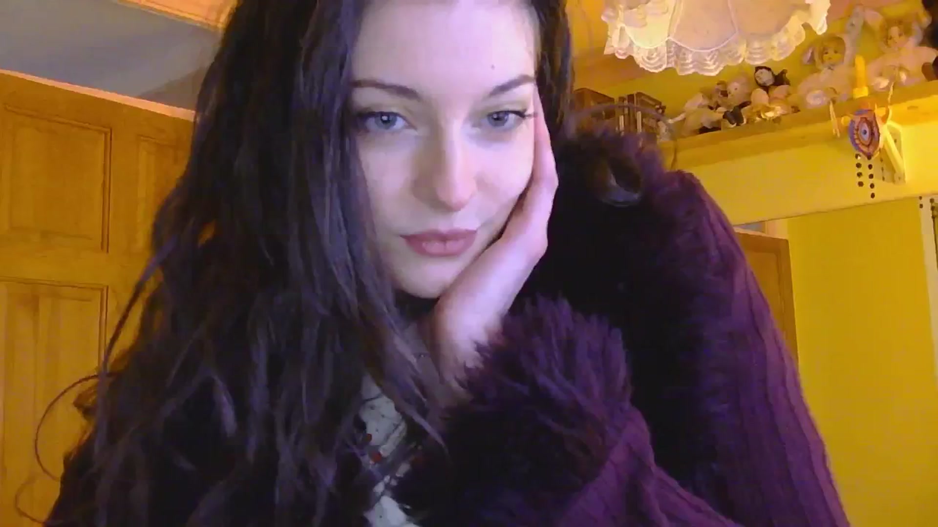 Gallery image thumbnail from sylksiren's myfreecams stream on, 02/11/2025, 15:20 image 9 of 20