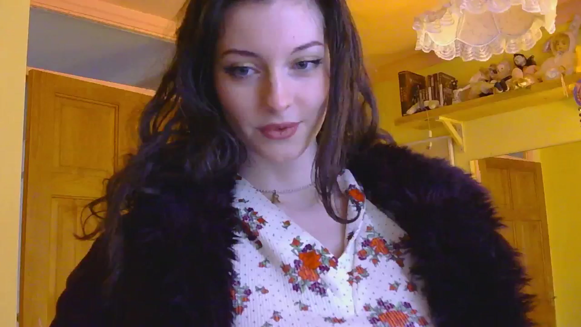 Gallery image thumbnail from sylksiren's myfreecams stream on, 02/11/2025, 15:20 image 15 of 20