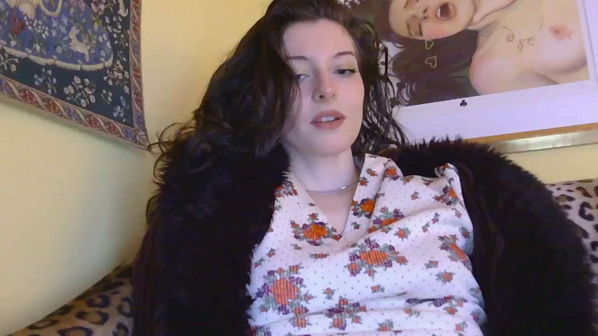 Gallery image thumbnail from sylksiren's myfreecams stream on, 02/11/2025, 16:24 image 7 of 20