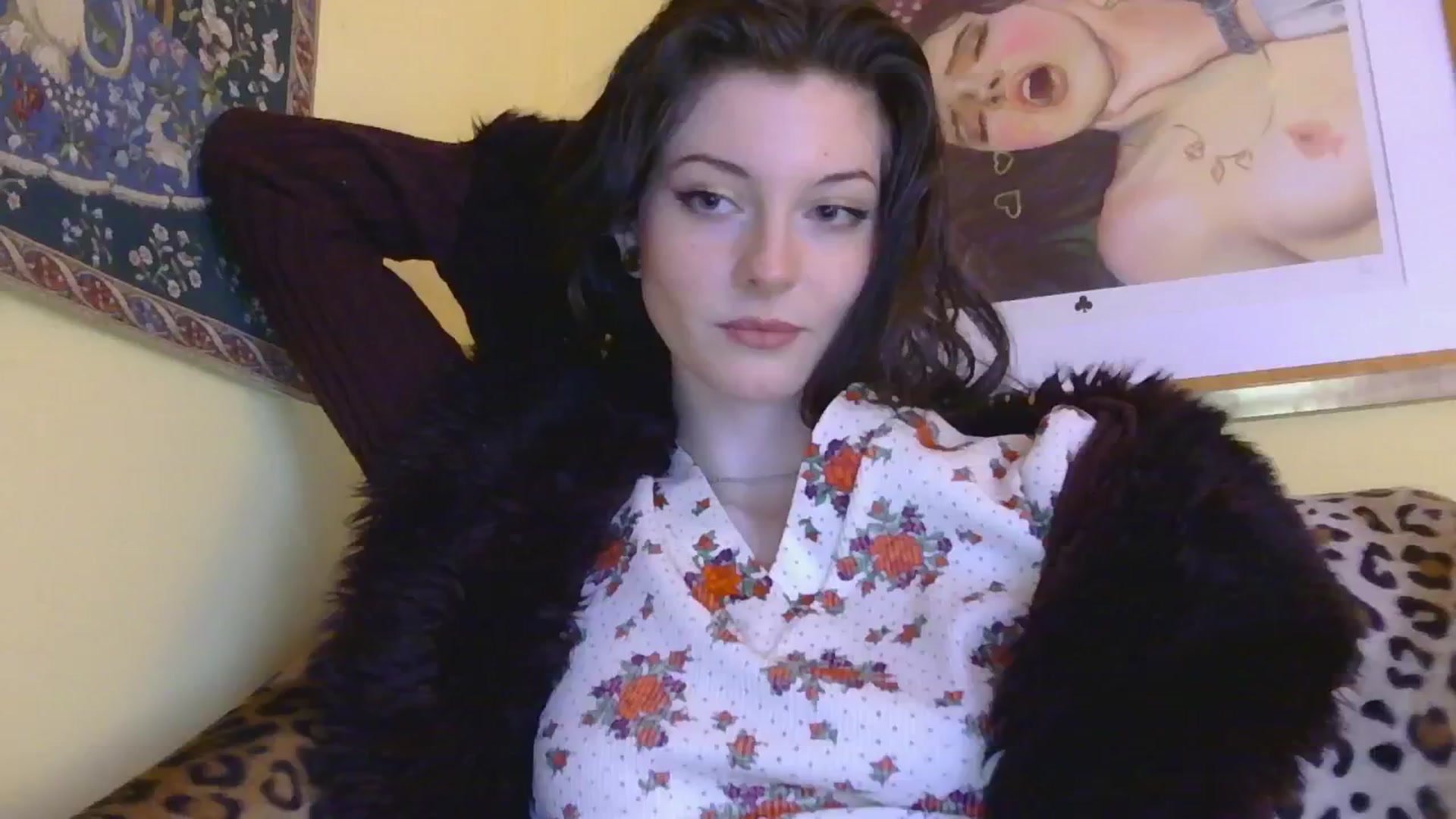 Gallery image thumbnail from sylksiren's myfreecams stream on, 02/11/2025, 16:24 image 2 of 20
