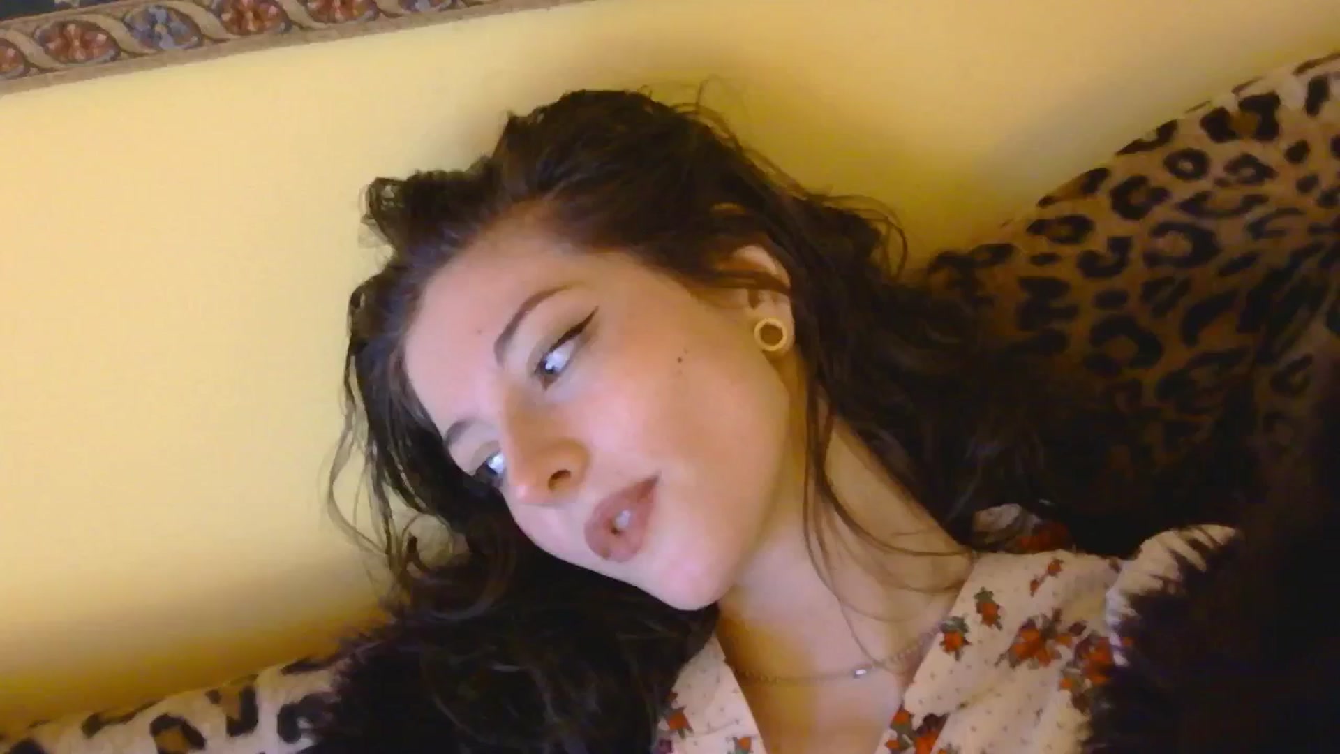 Gallery image thumbnail from sylksiren's myfreecams stream on, 02/11/2025, 16:24 image 17 of 20