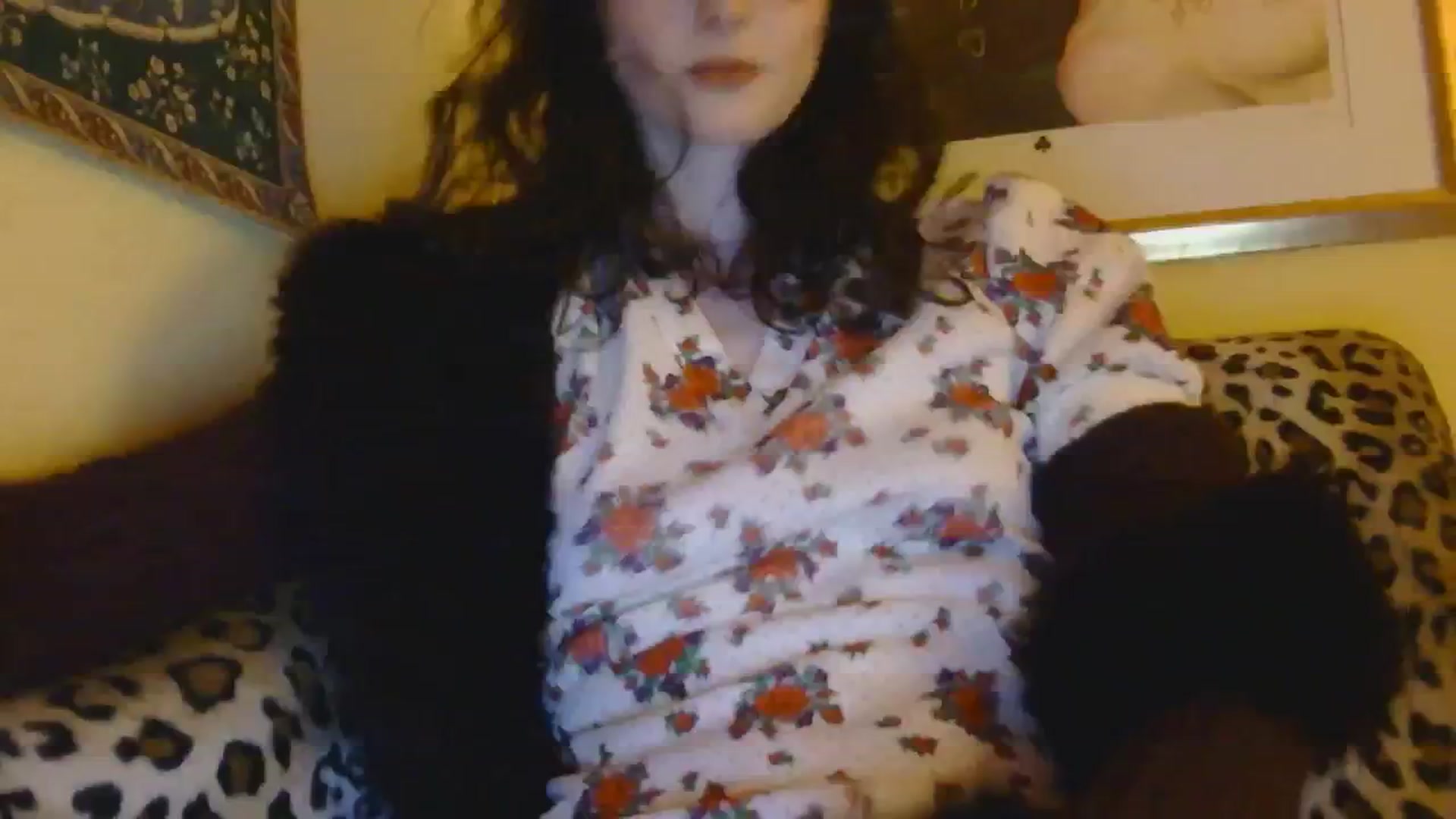 Gallery image thumbnail from sylksiren's myfreecams stream on, 02/11/2025, 19:35 image 12 of 20