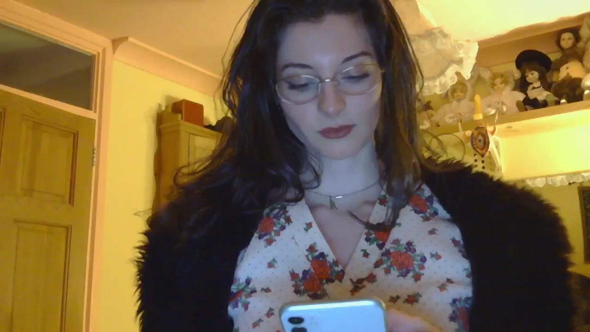 Gallery image thumbnail from sylksiren's myfreecams stream on, 02/11/2025, 19:35 image 1 of 20