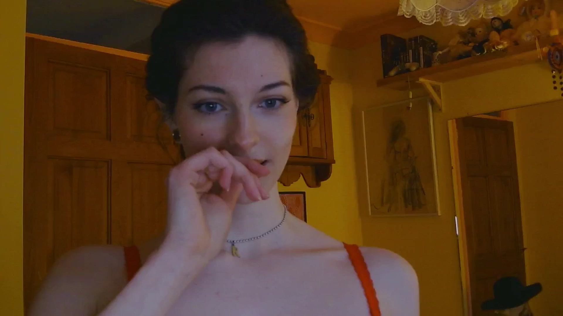 Gallery image thumbnail from sylksiren's myfreecams stream on, 02/13/2025, 17:11 image 17 of 20