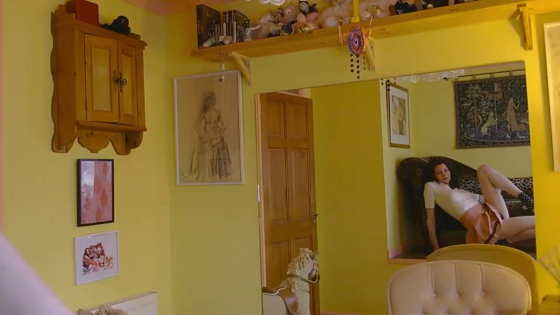 Gallery image thumbnail from sylksiren's myfreecams stream on, 02/13/2025, 17:11 image 7 of 20