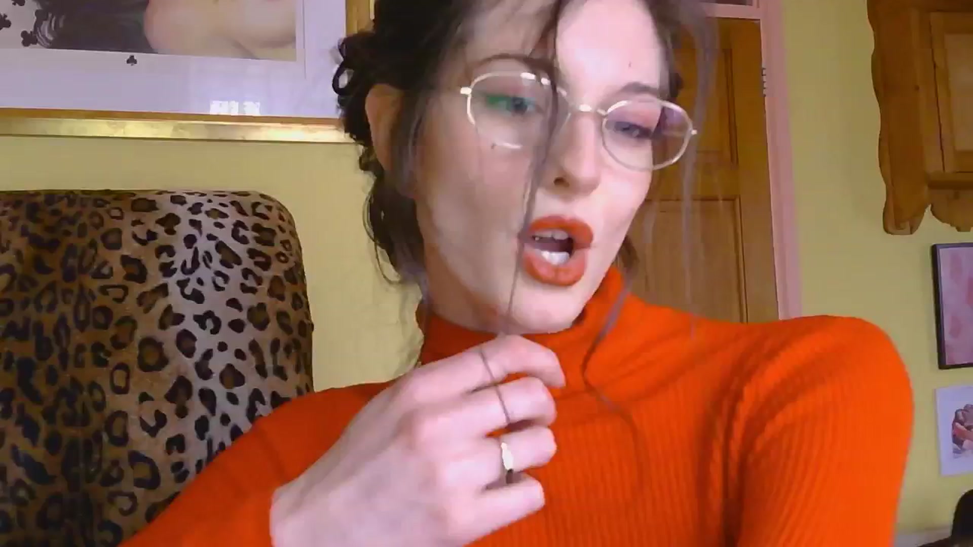 Gallery image thumbnail from sylksiren's myfreecams stream on, 02/14/2025, 14:50 image 17 of 20
