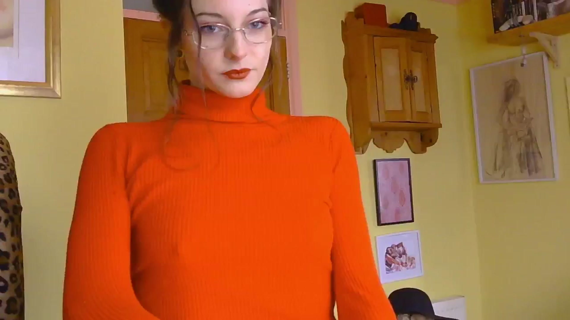 Gallery image thumbnail from sylksiren's myfreecams stream on, 02/14/2025, 14:50 image 13 of 20