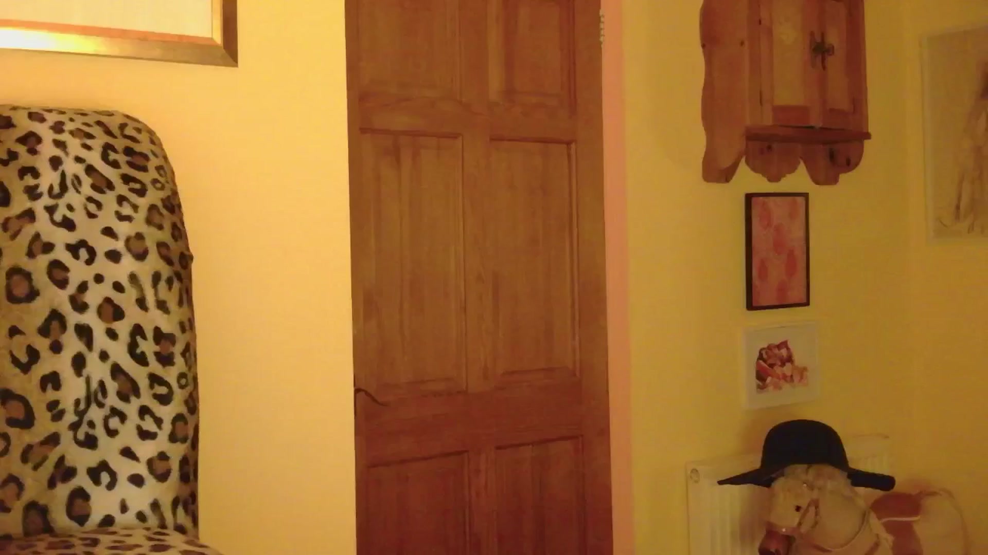 Gallery image thumbnail from sylksiren's myfreecams stream on, 02/16/2025, 22:44 image 15 of 20