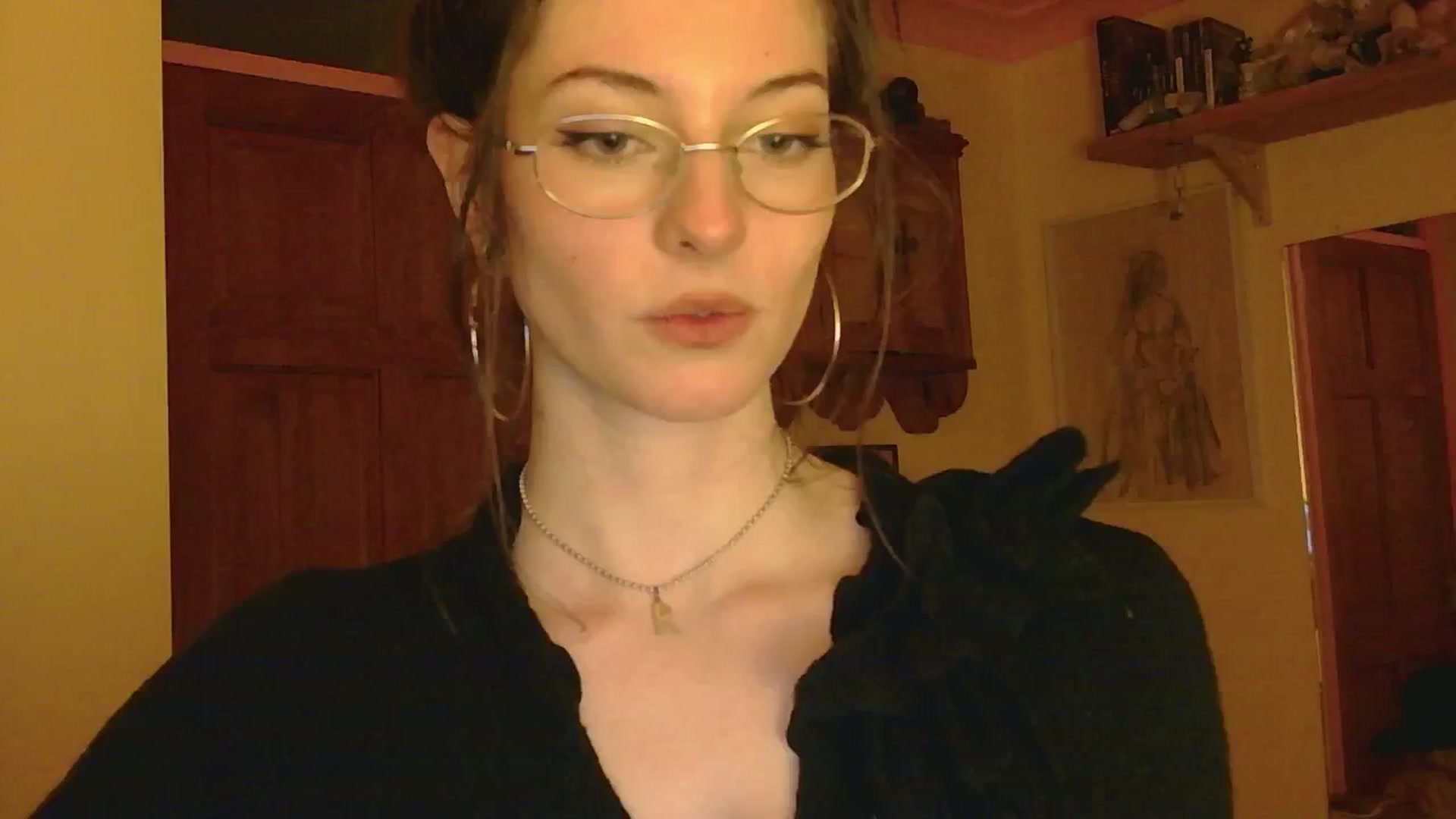 Gallery image thumbnail from sylksiren's myfreecams stream on, 02/16/2025, 22:44 image 13 of 20