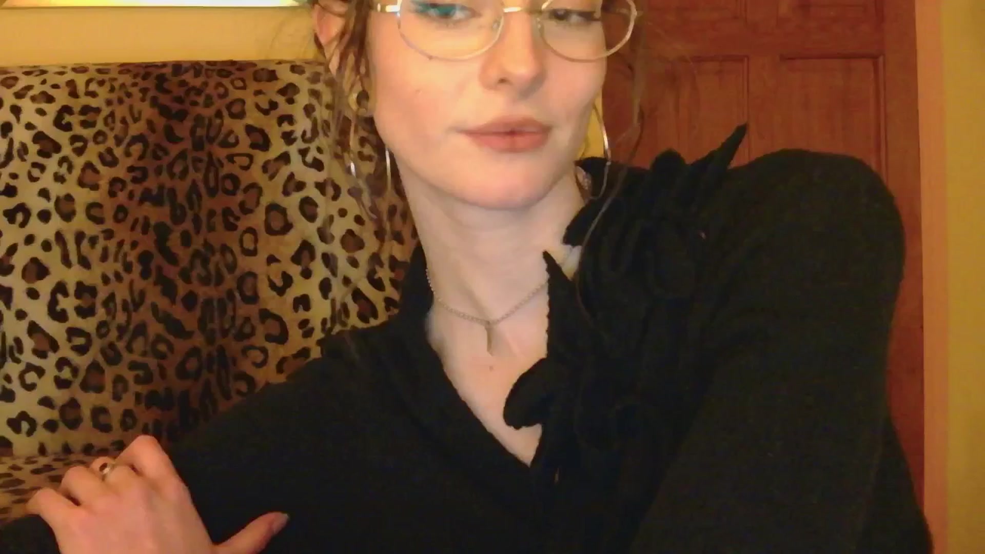 Gallery image thumbnail from sylksiren's myfreecams stream on, 02/16/2025, 22:44 image 14 of 20