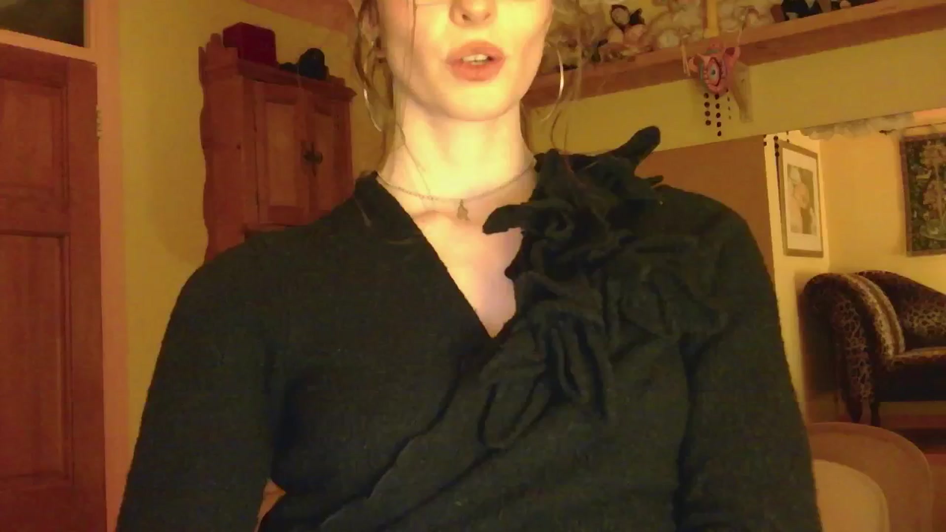 Gallery image thumbnail from sylksiren's myfreecams stream on, 02/16/2025, 22:44 image 11 of 20