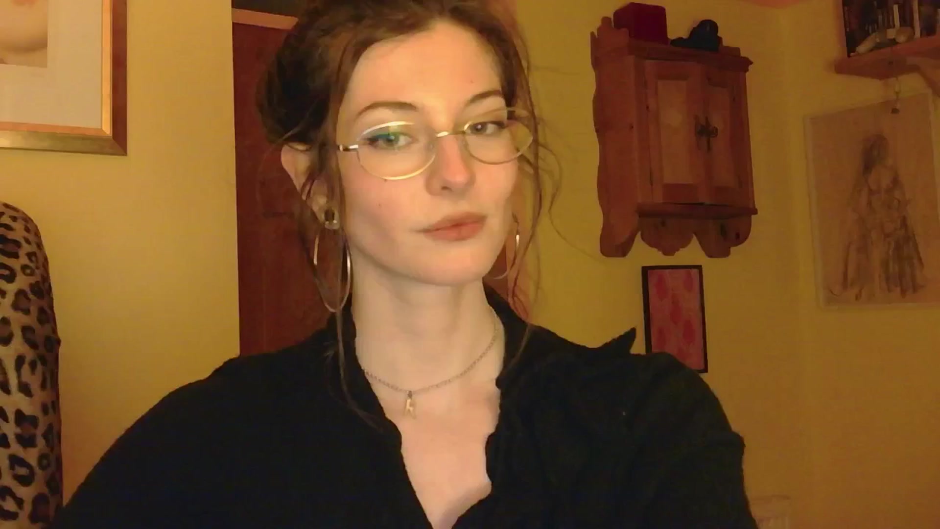 Gallery image thumbnail from sylksiren's myfreecams stream on, 02/16/2025, 22:44 image 4 of 20