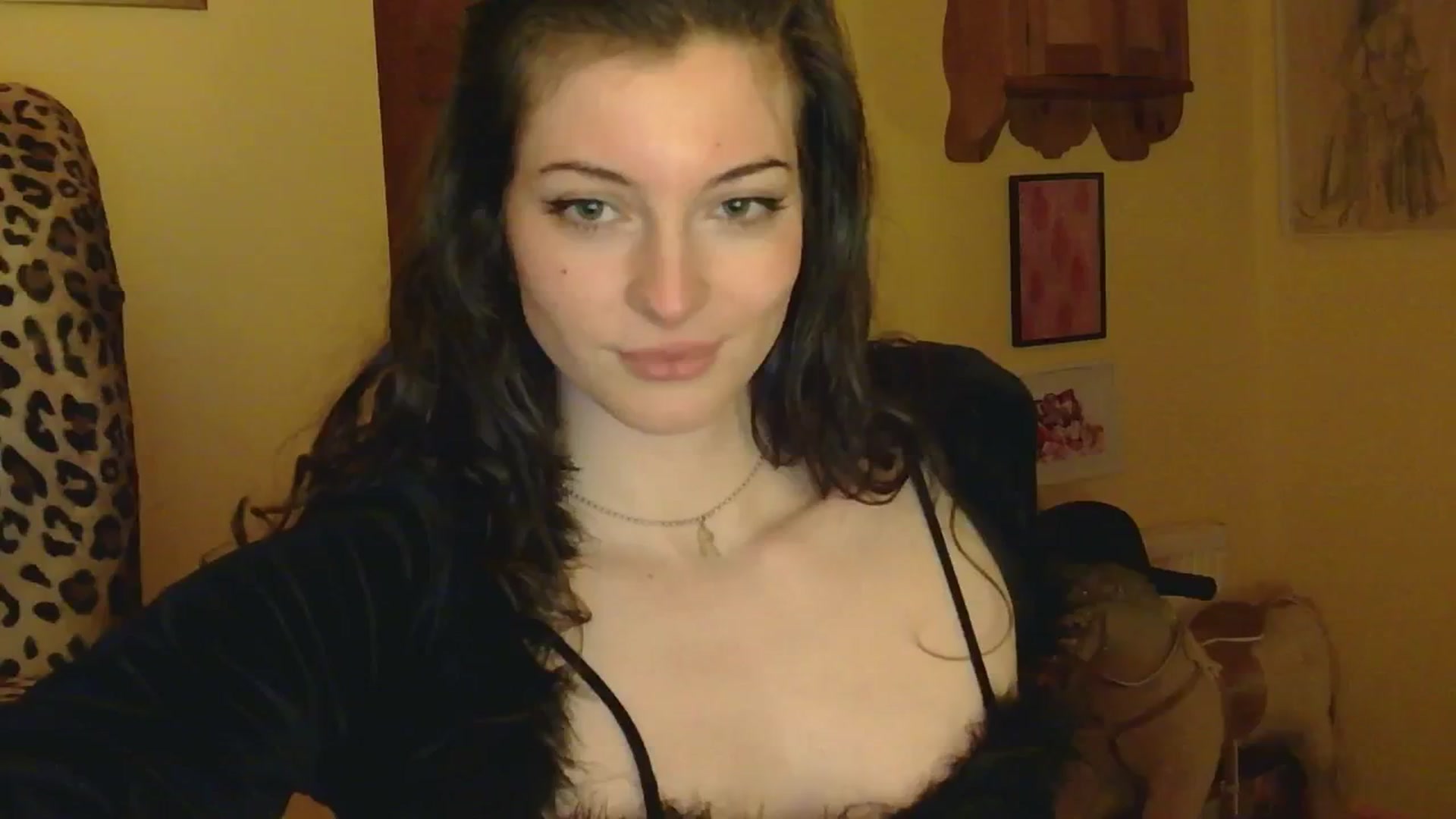 Gallery image thumbnail from sylksiren's myfreecams stream on, 02/24/2025, 17:57 image 20 of 20