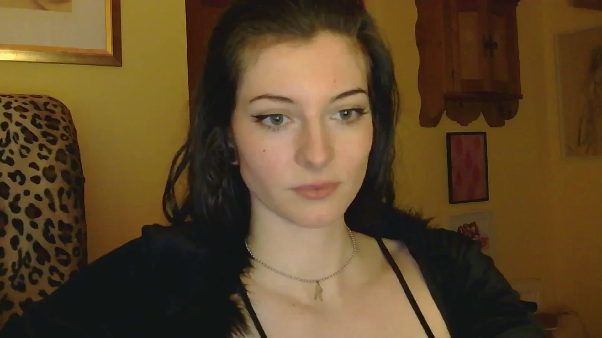 Gallery image thumbnail from sylksiren's myfreecams stream on, 02/24/2025, 17:57 image 13 of 20