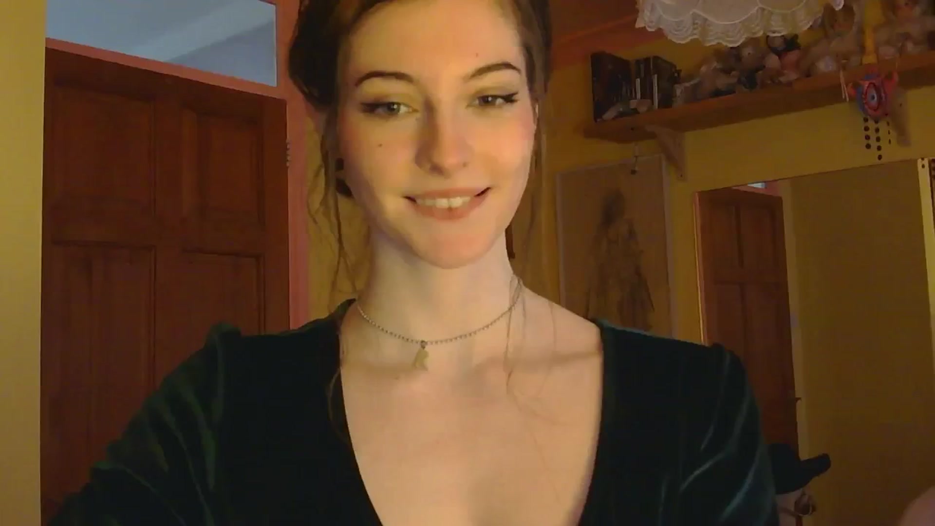 Gallery image thumbnail from sylksiren's myfreecams stream on, 02/26/2025, 15:45 image 19 of 20