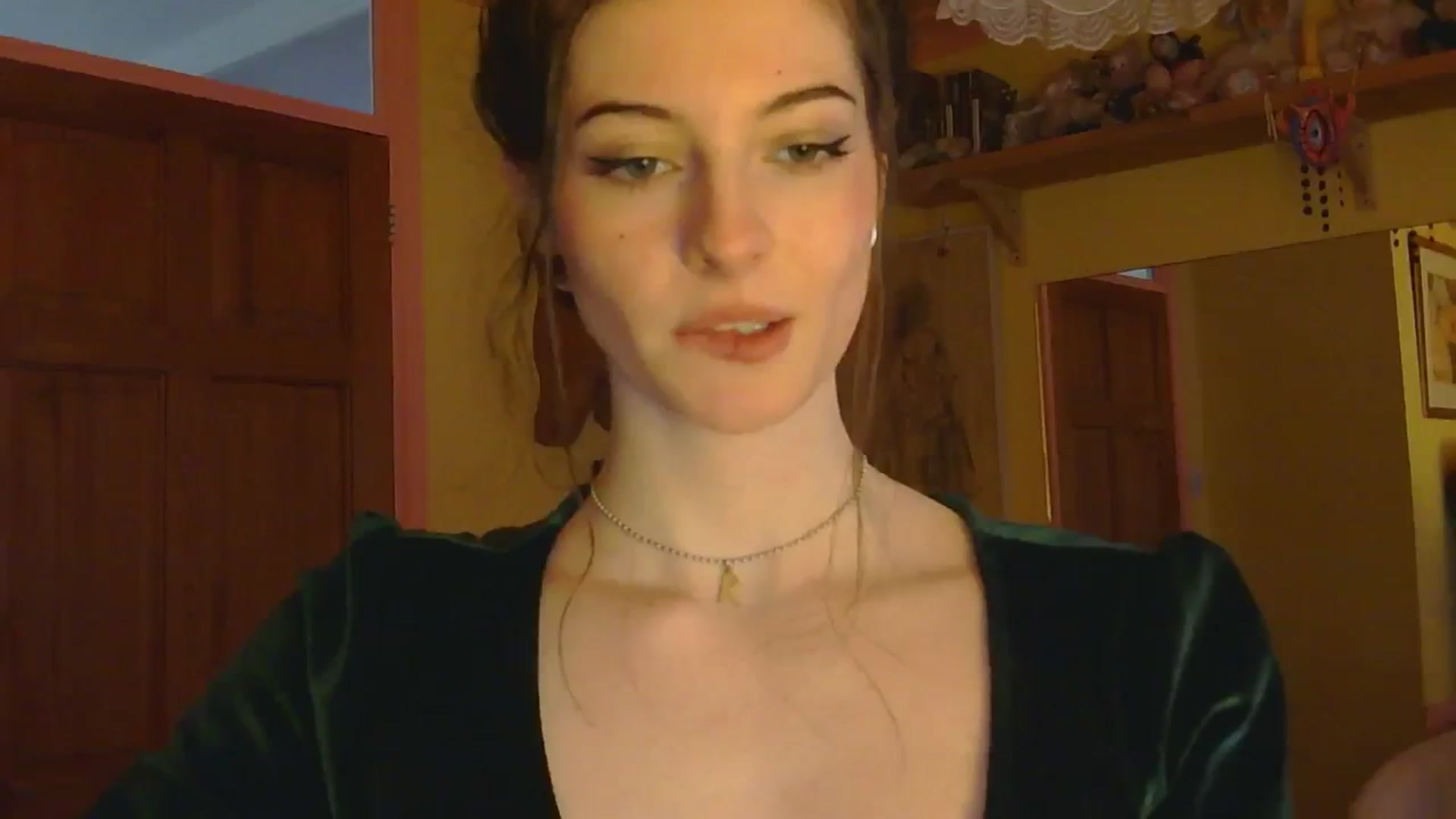 Gallery image thumbnail from sylksiren's myfreecams stream on, 02/26/2025, 15:45 image 12 of 20