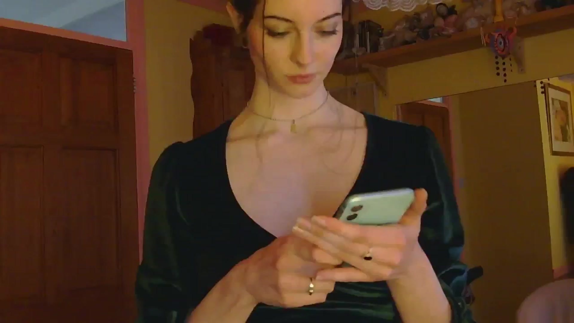 Gallery image thumbnail from sylksiren's myfreecams stream on, 02/26/2025, 15:45 image 2 of 20