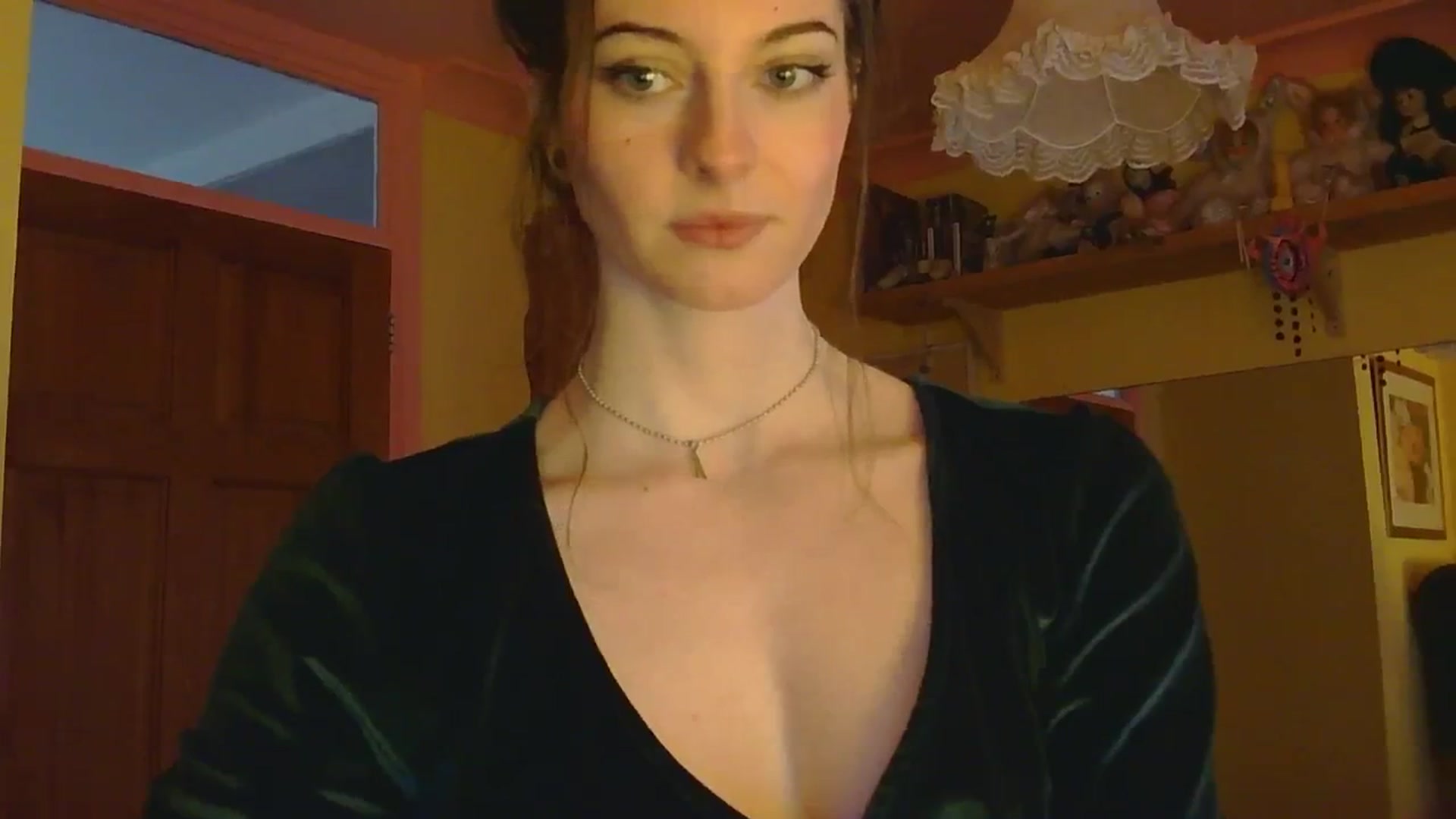 Gallery image thumbnail from sylksiren's myfreecams stream on, 02/26/2025, 16:22 image 18 of 20